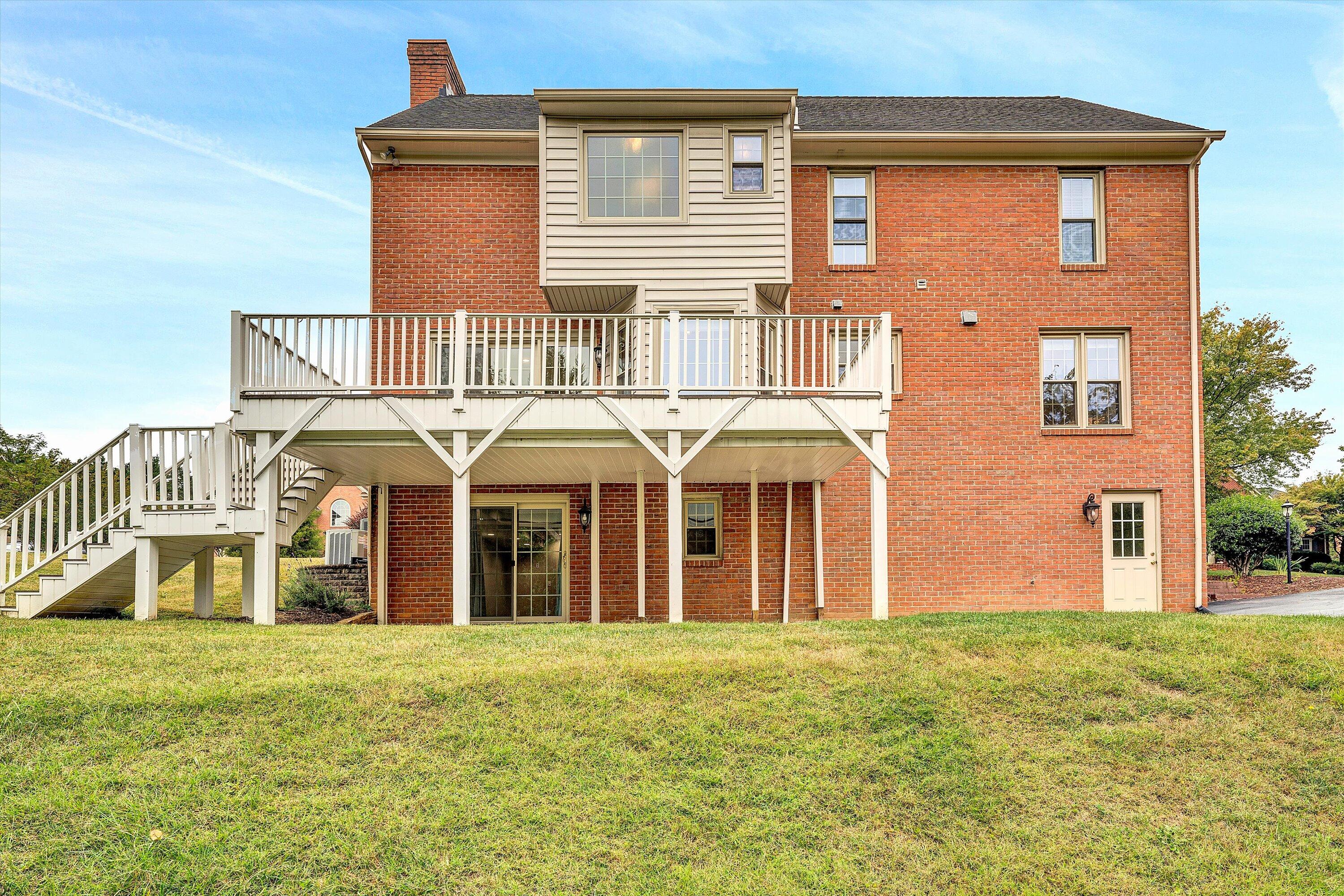 4557 Chippenham DR
