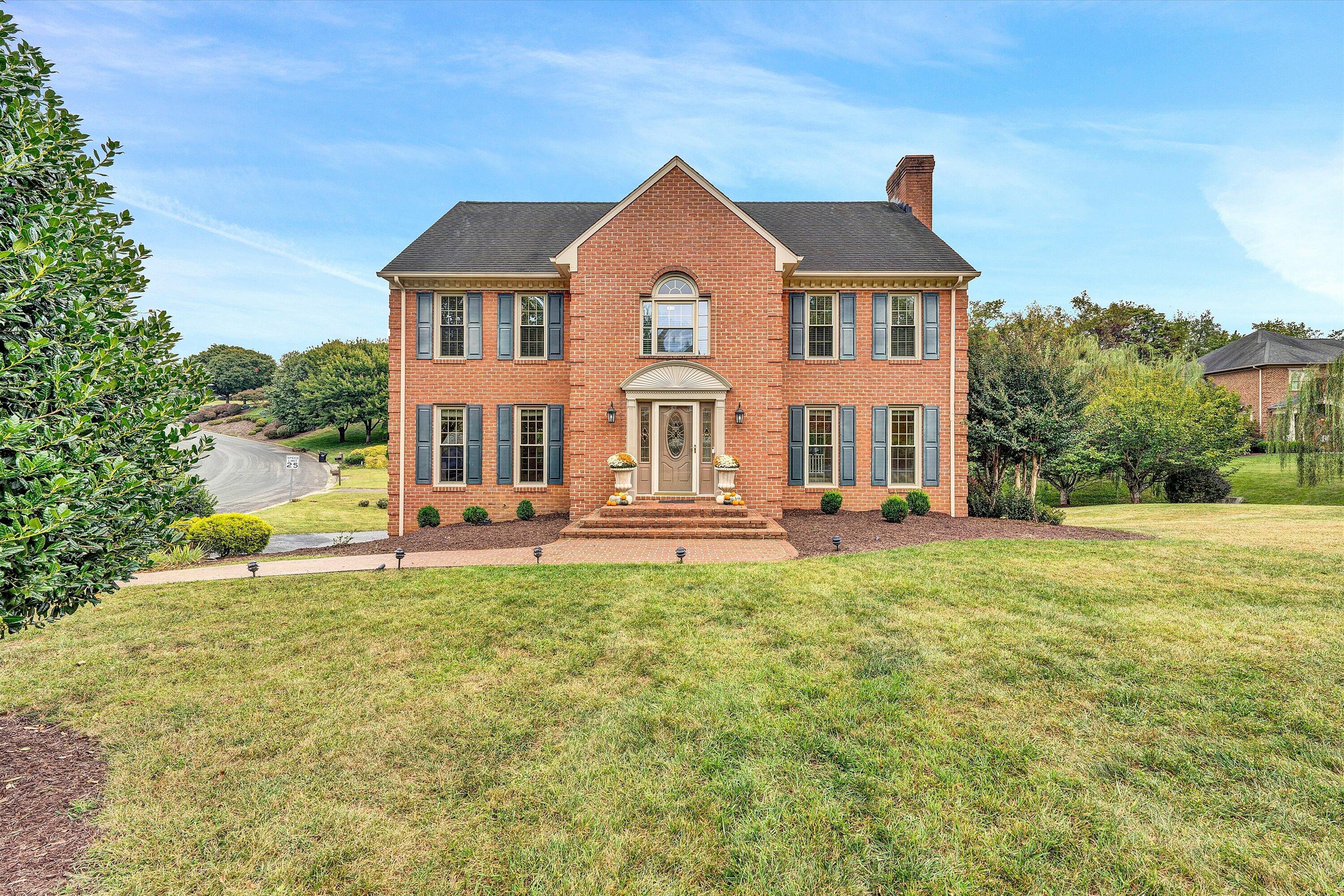 4557 Chippenham DR