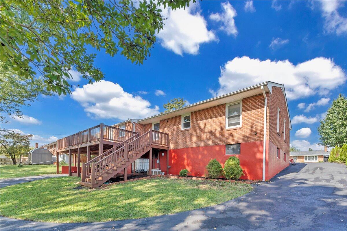 3641 Parkwood DR