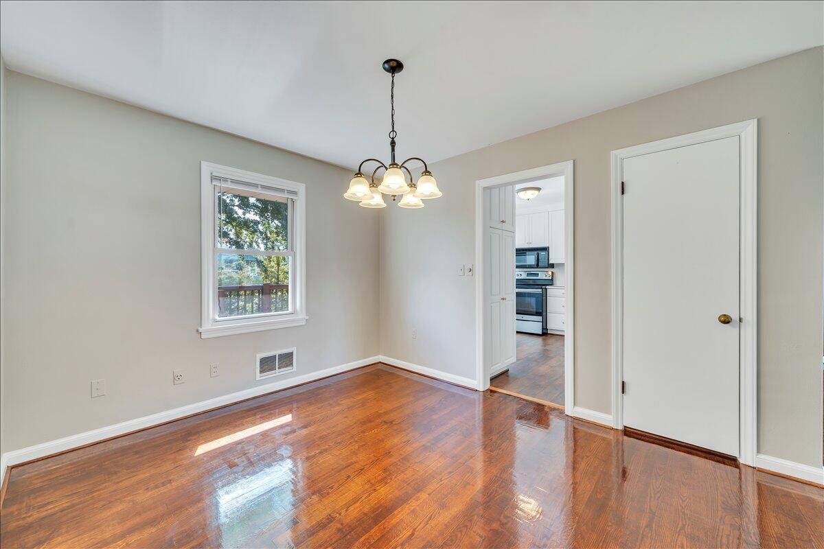 3641 Parkwood DR
