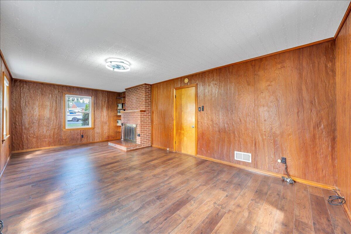 3641 Parkwood DR