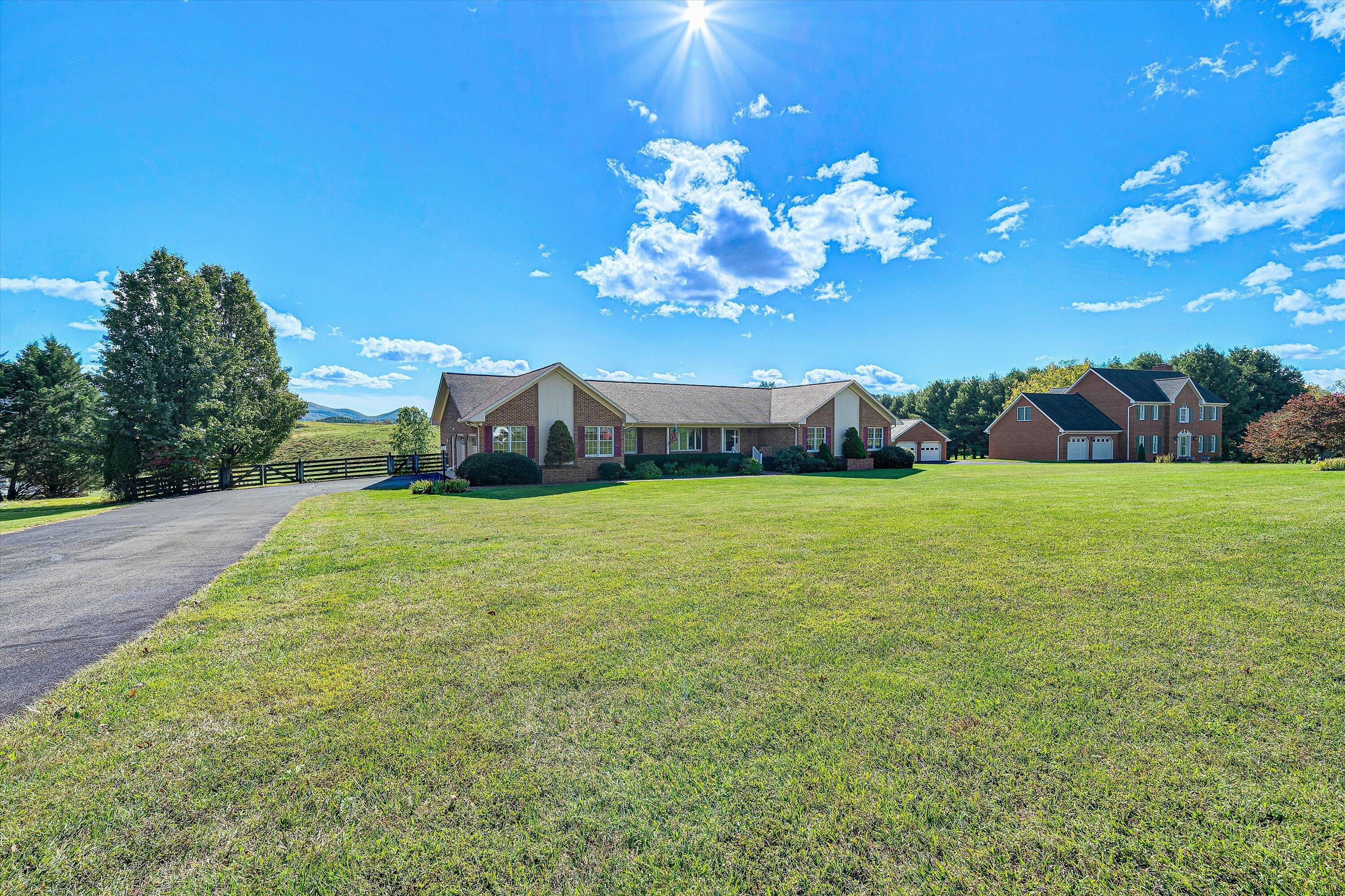 143 Plantation DR
