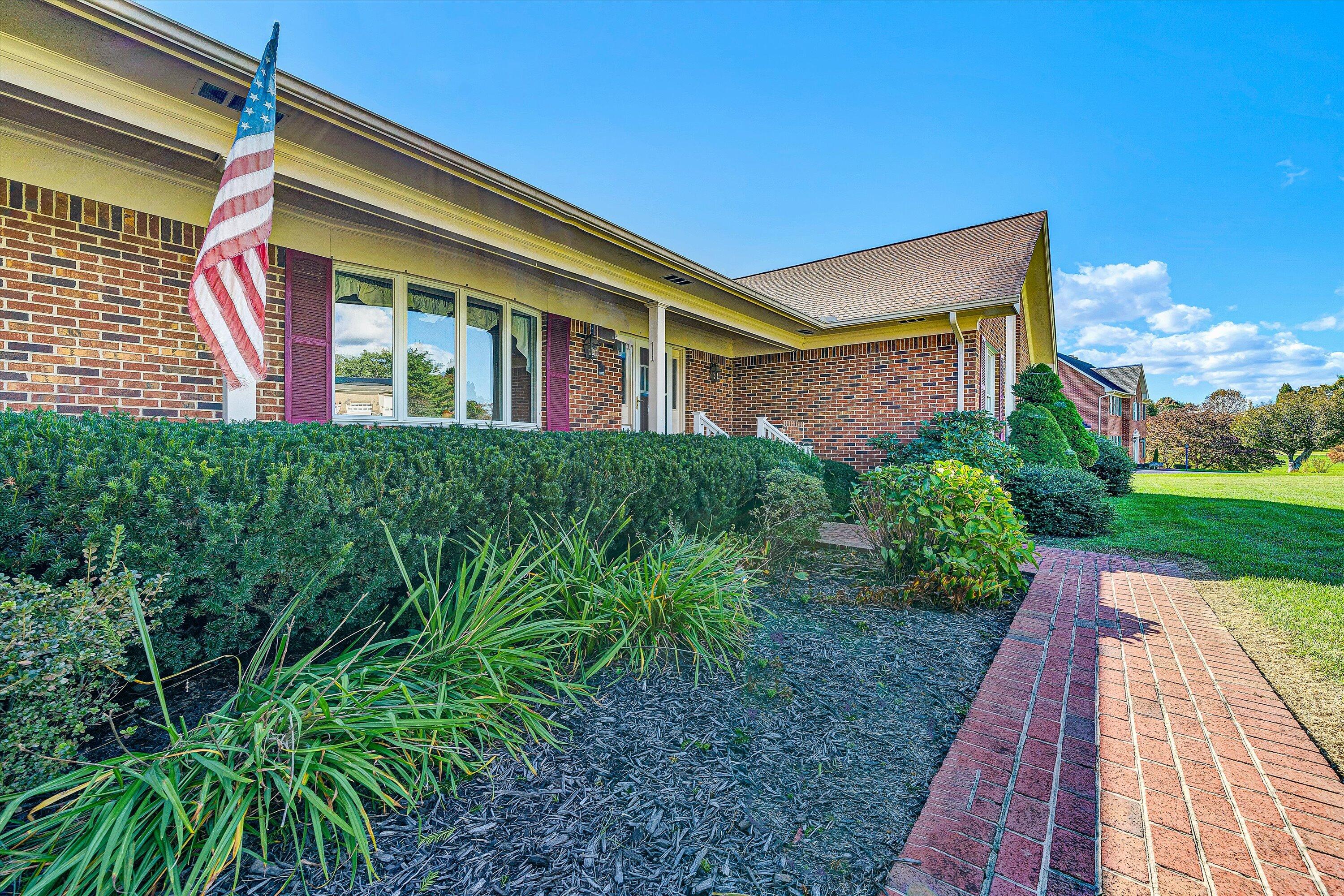 143 Plantation DR
