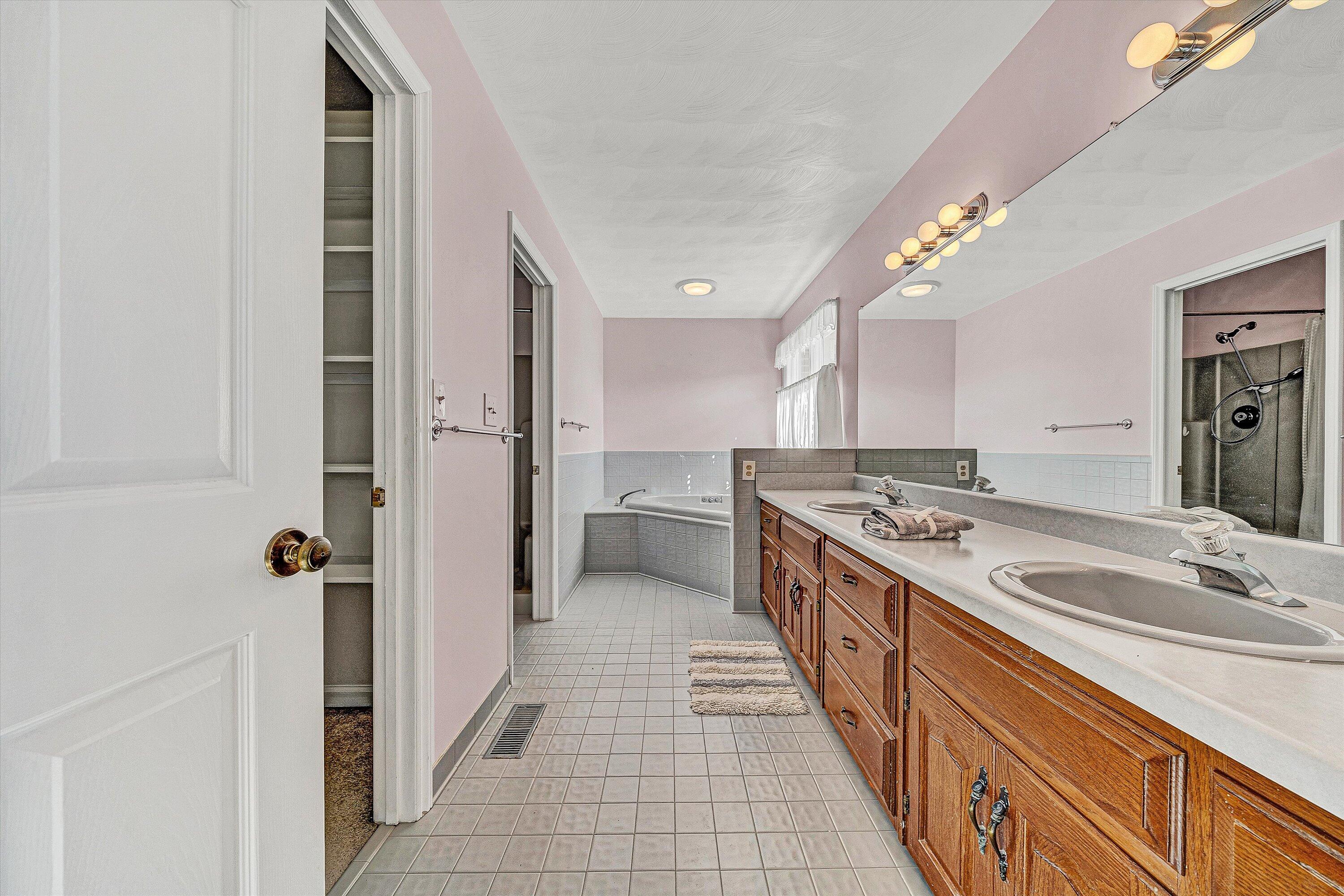 143 Plantation DR