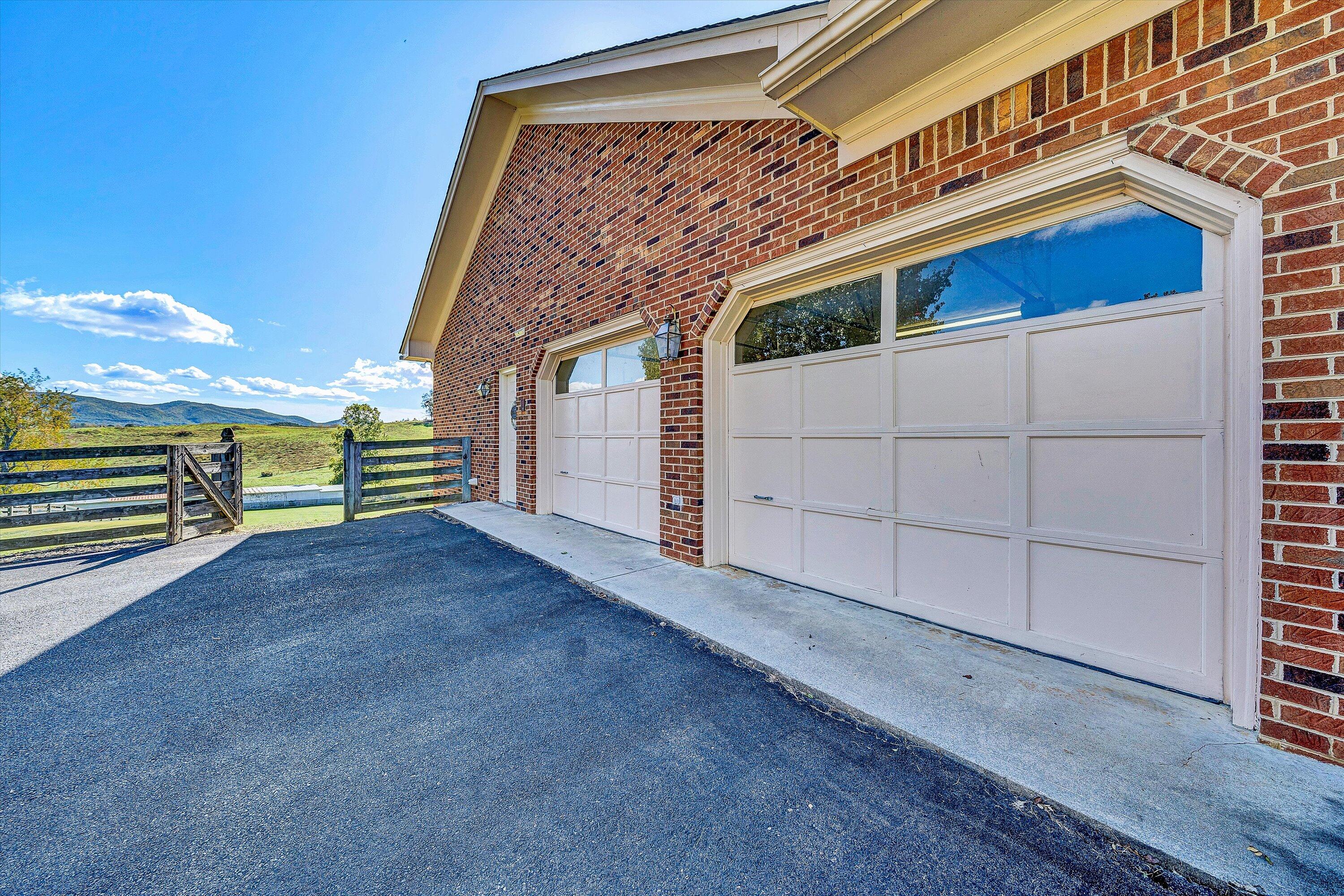 143 Plantation DR