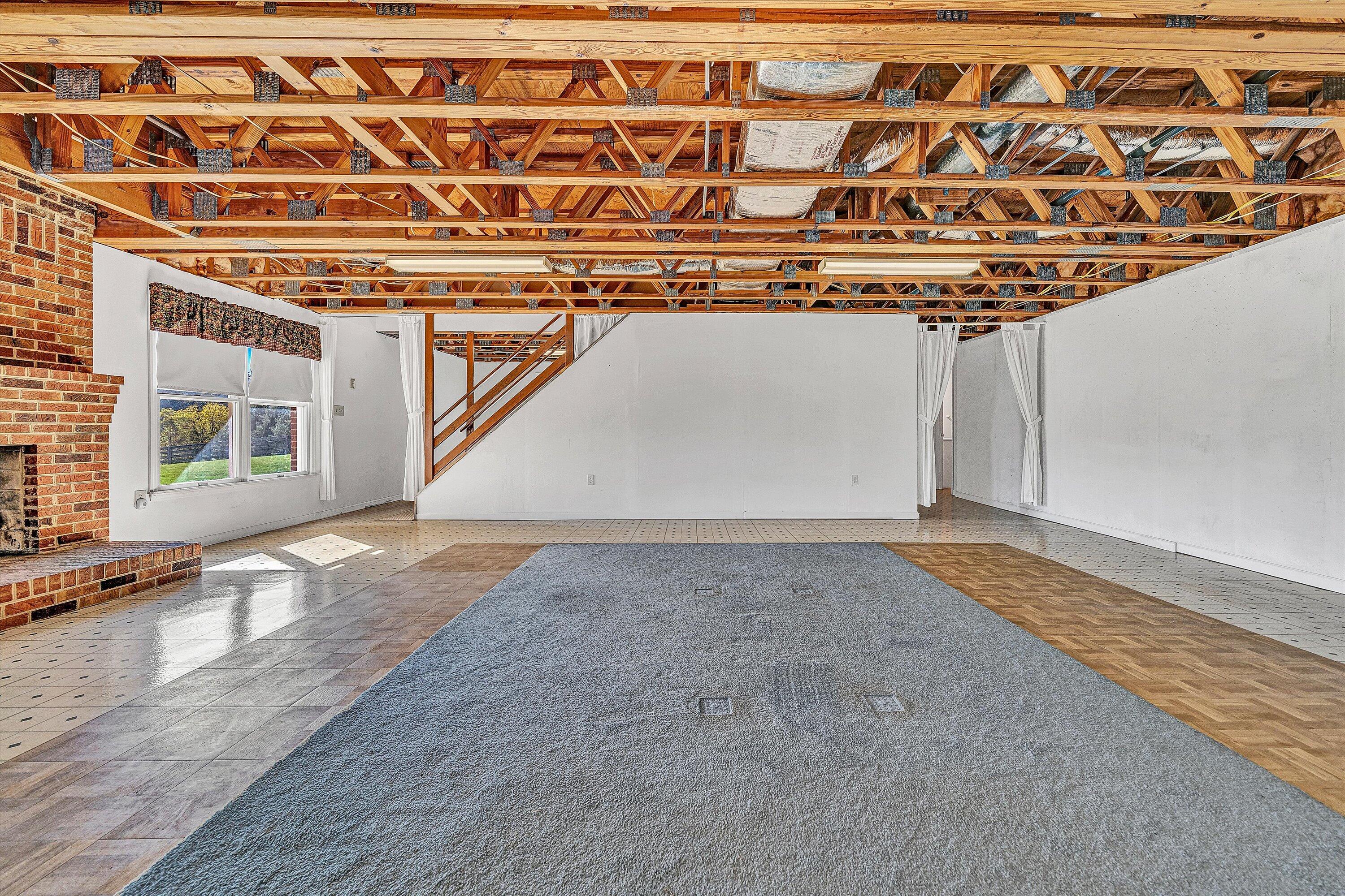 143 Plantation DR