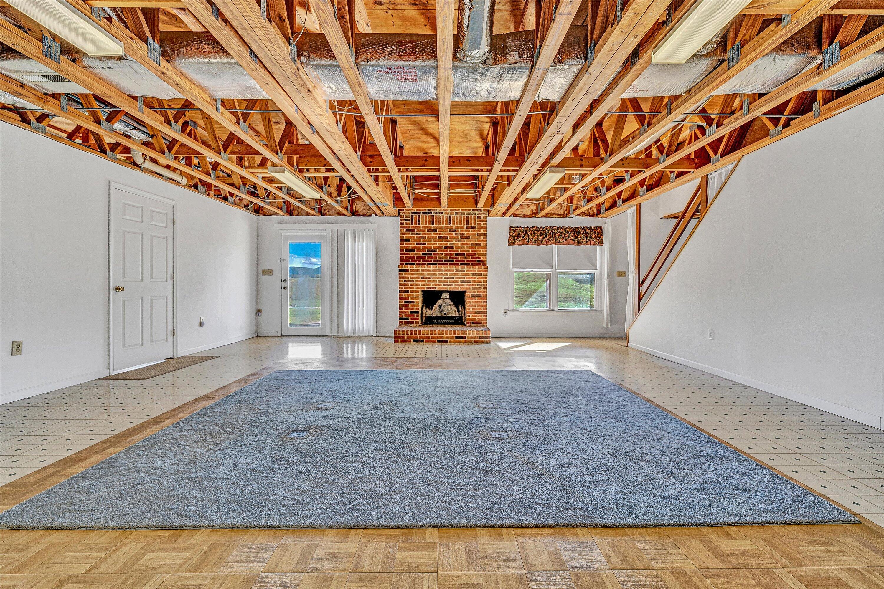 143 Plantation DR
