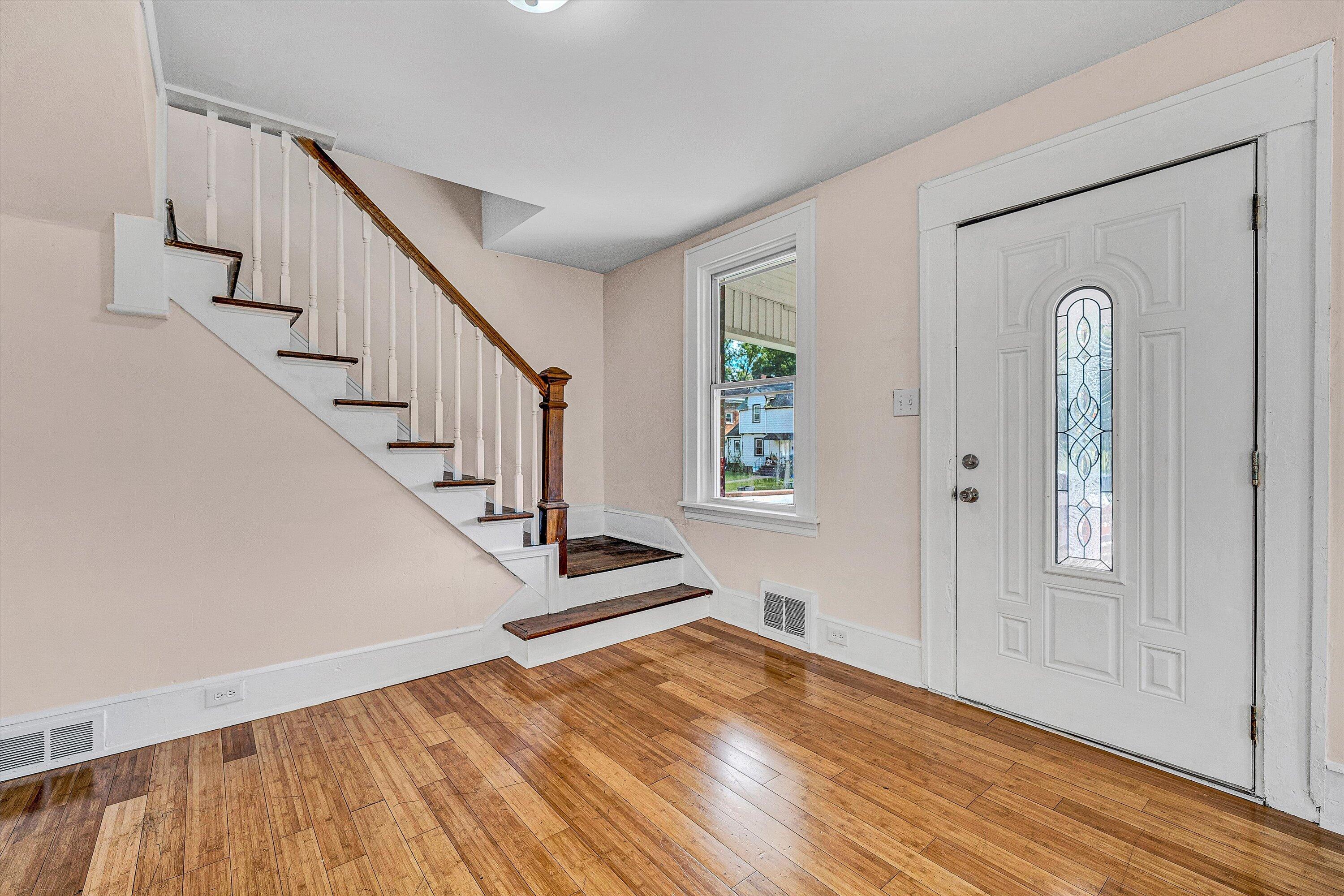 2431 Delaware AVE NW