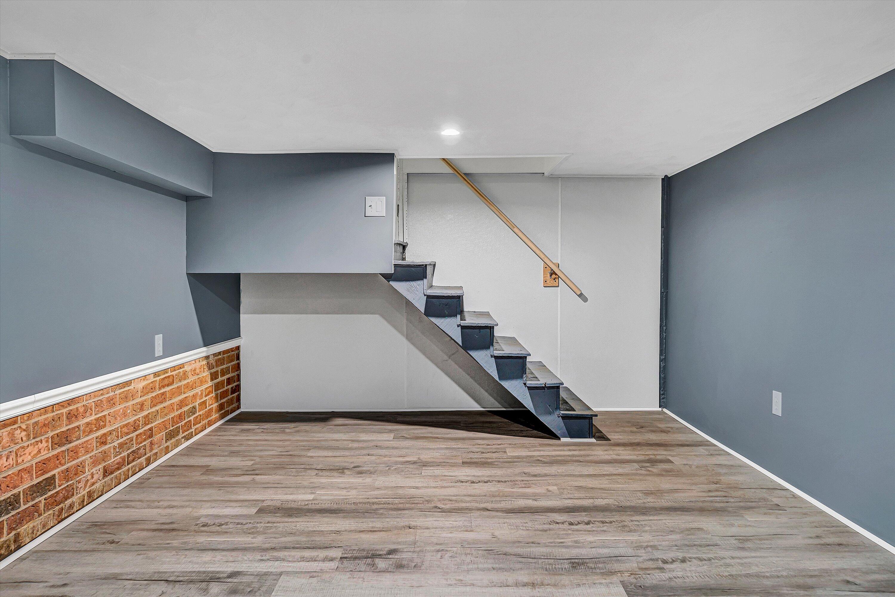 2431 Delaware AVE NW