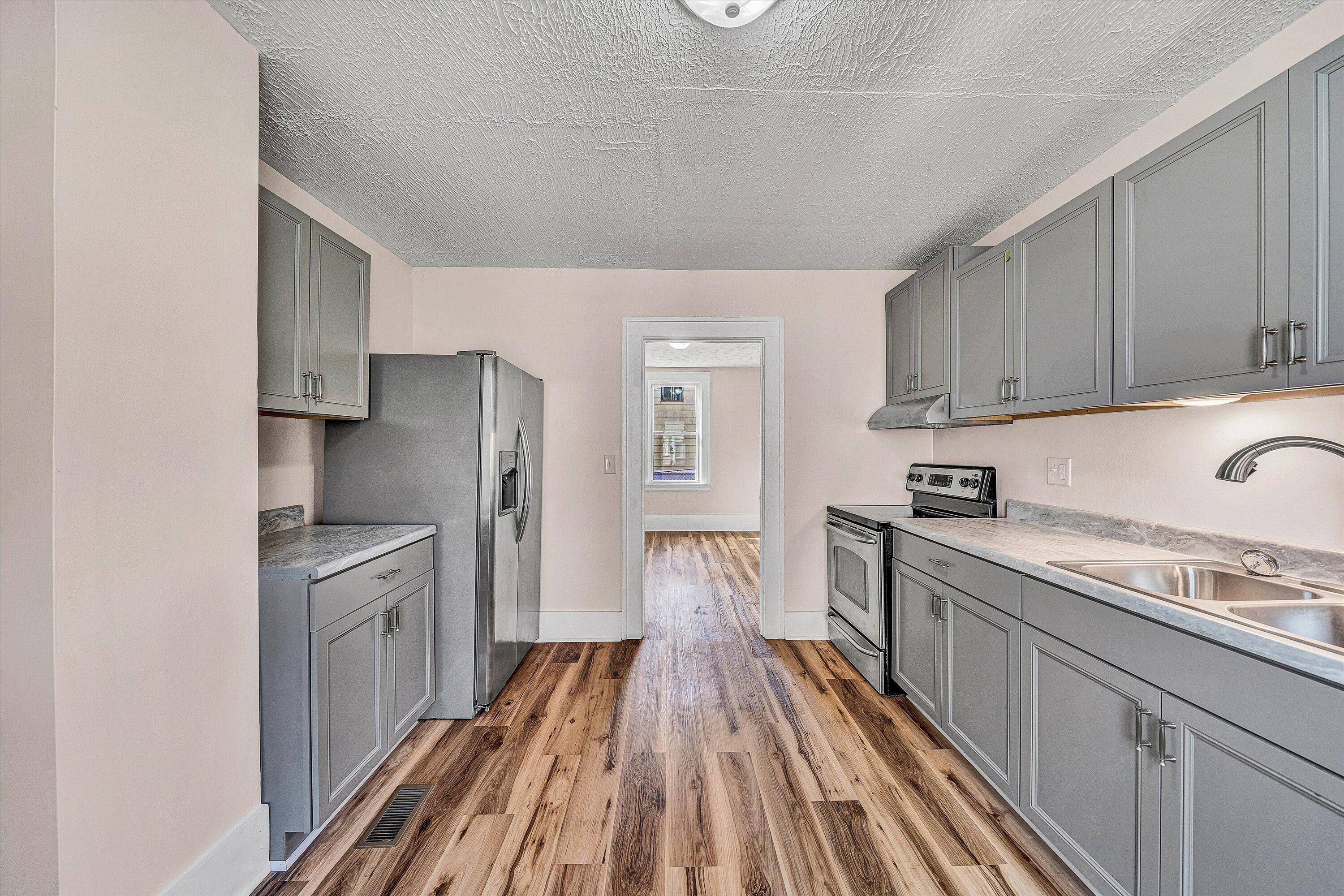 2431 Delaware AVE NW