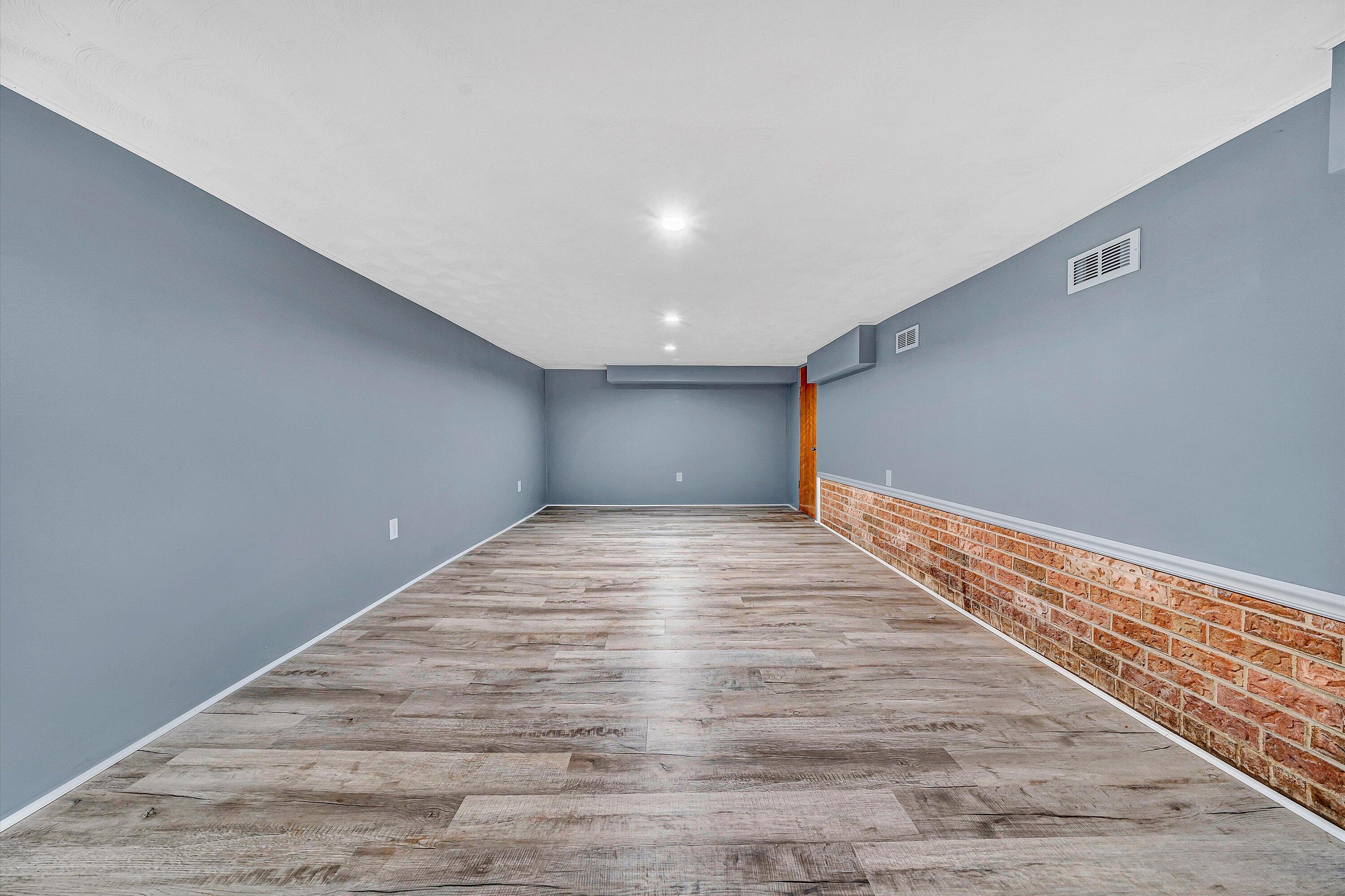2431 Delaware AVE NW