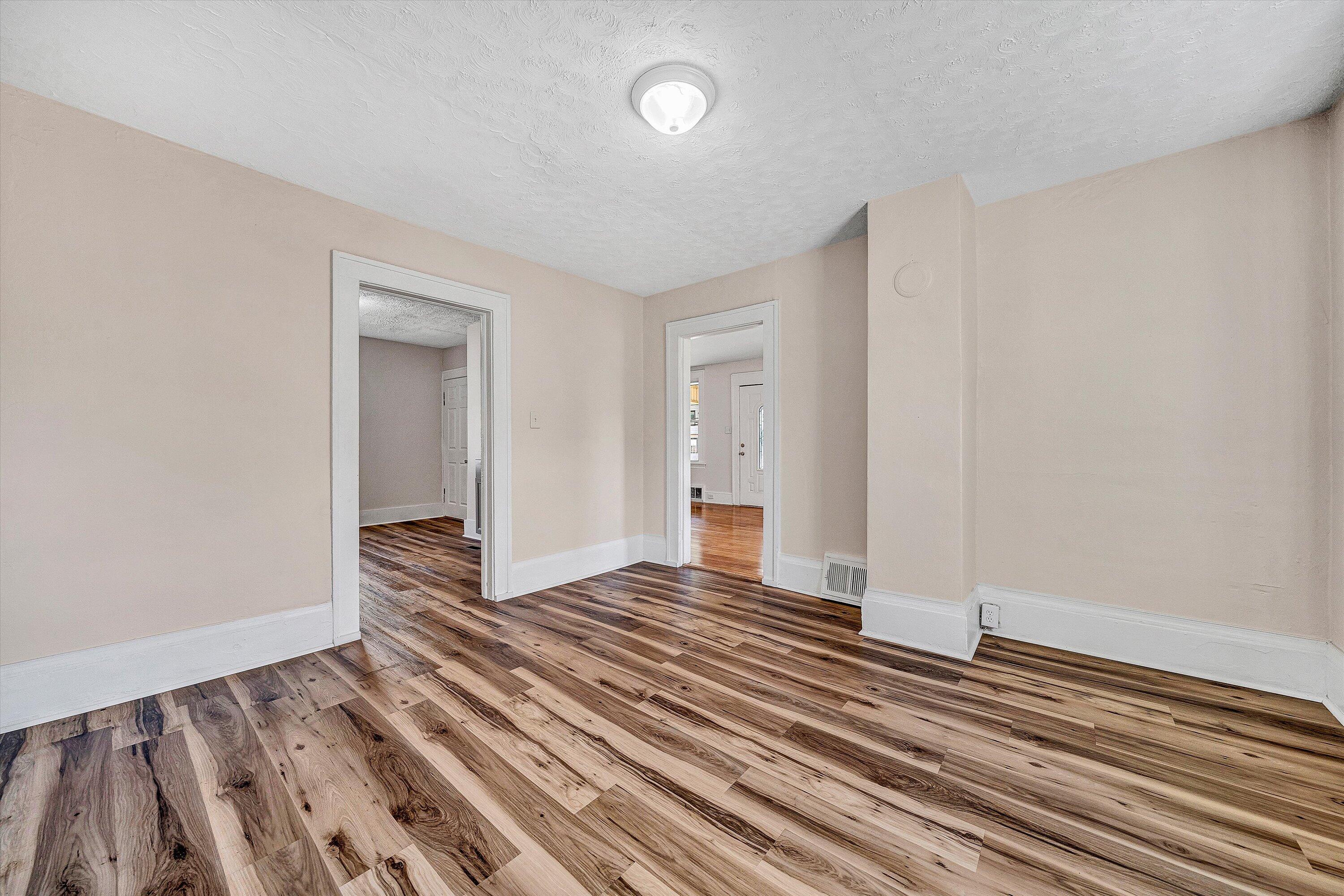 2431 Delaware AVE NW