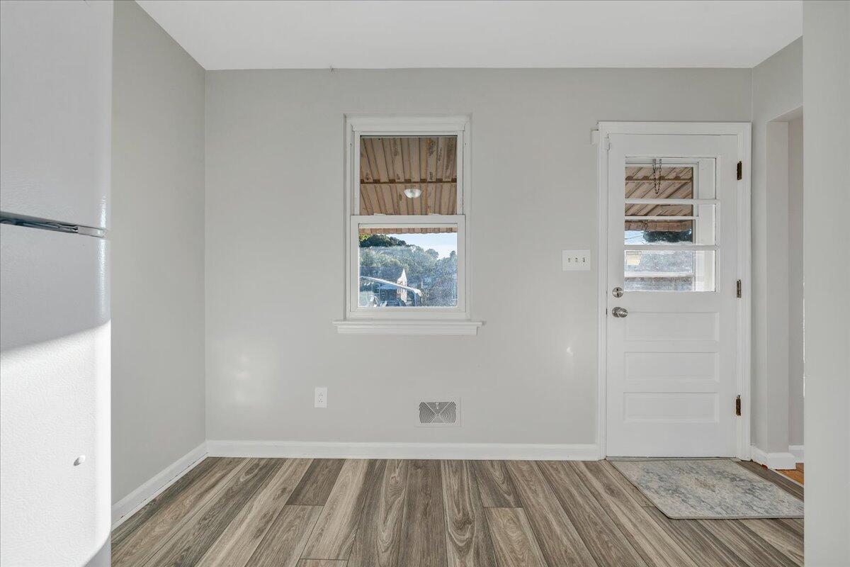 1608 Eddy AVE