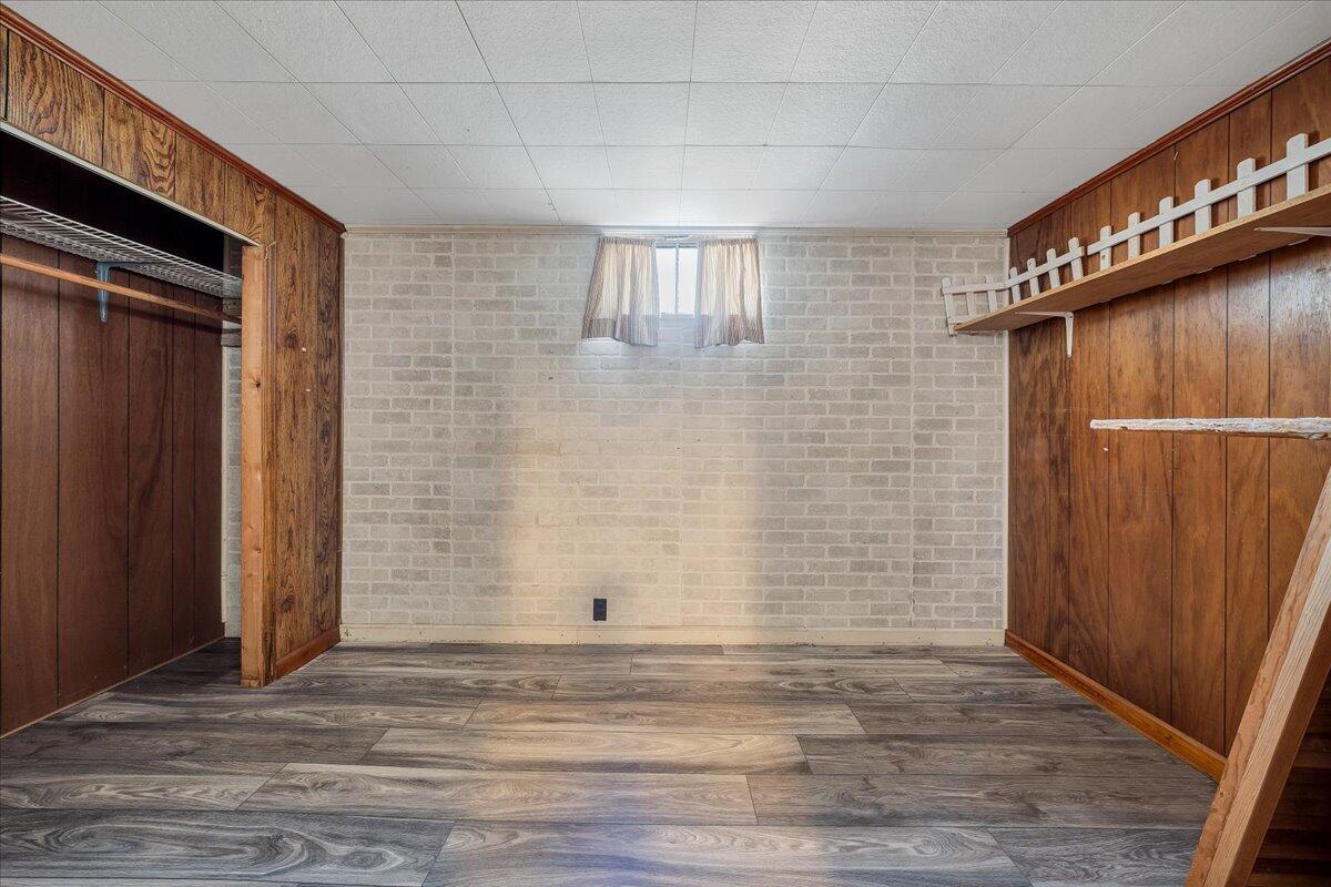 1608 Eddy AVE