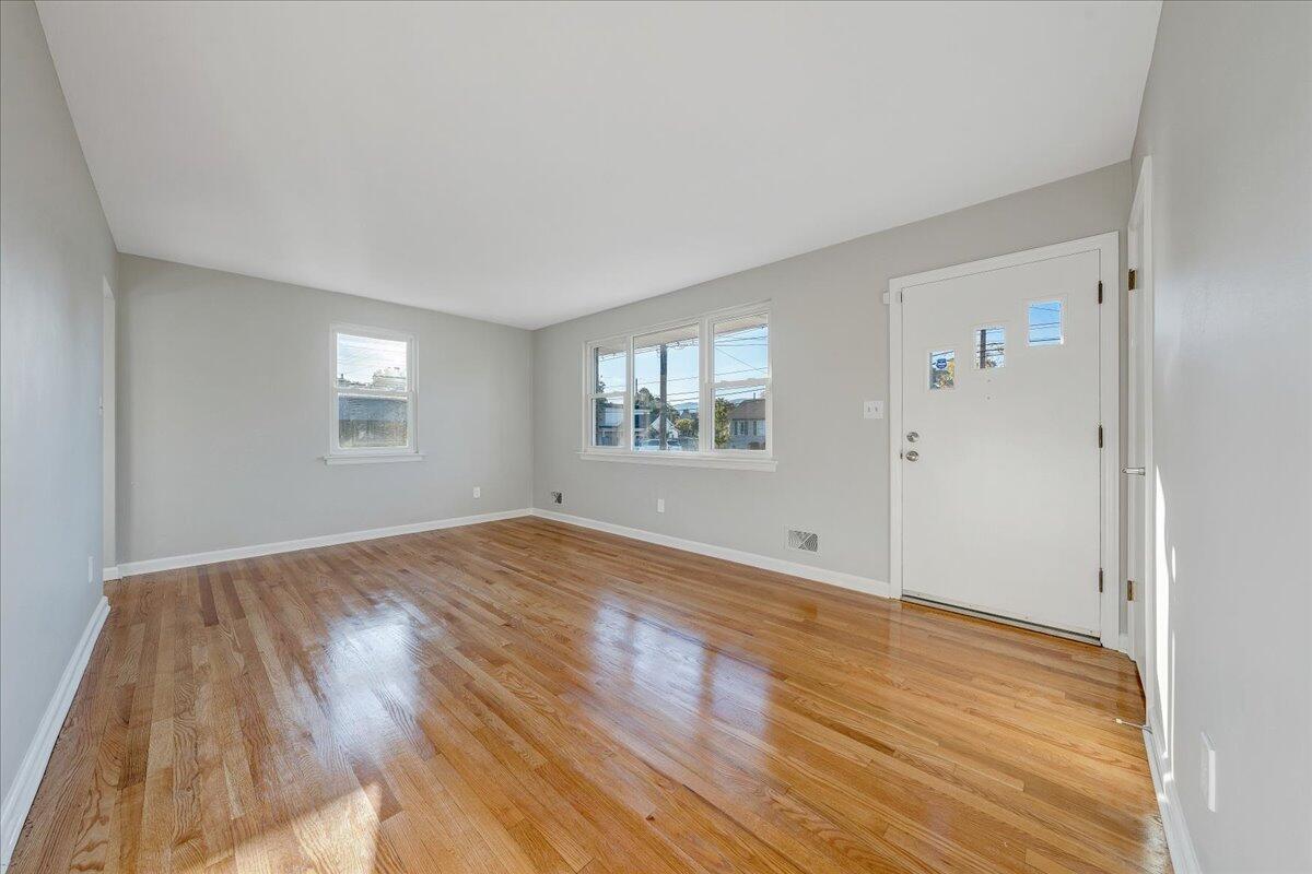 1608 Eddy AVE