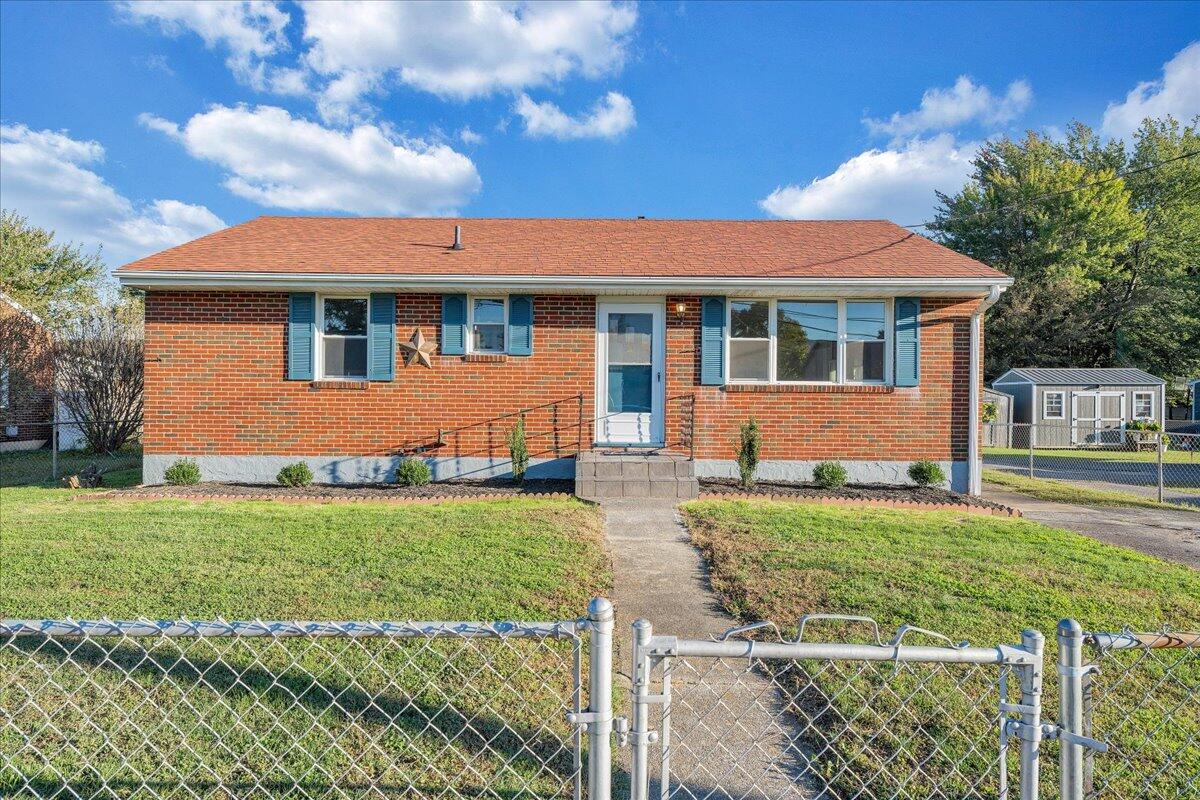 1608 Eddy AVE