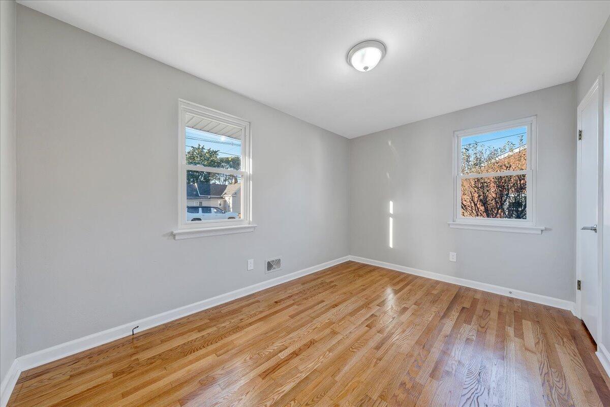 1608 Eddy AVE