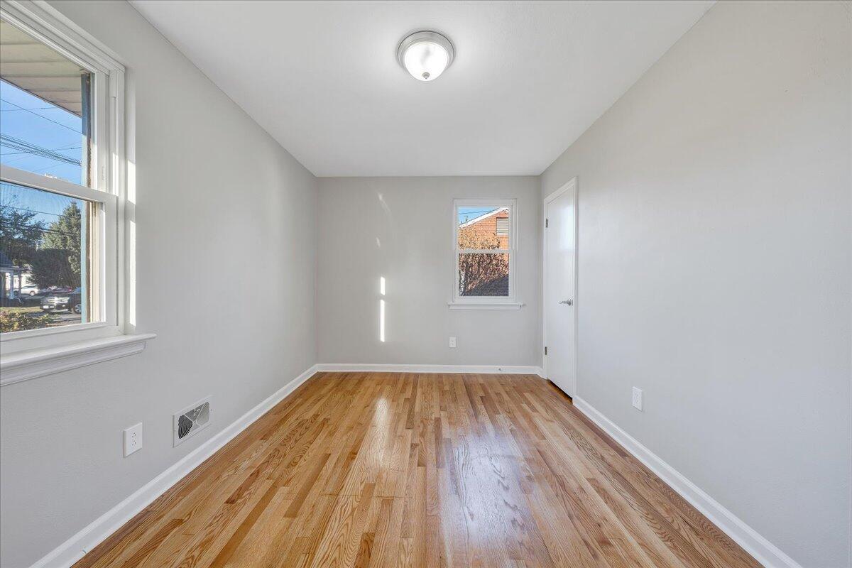 1608 Eddy AVE