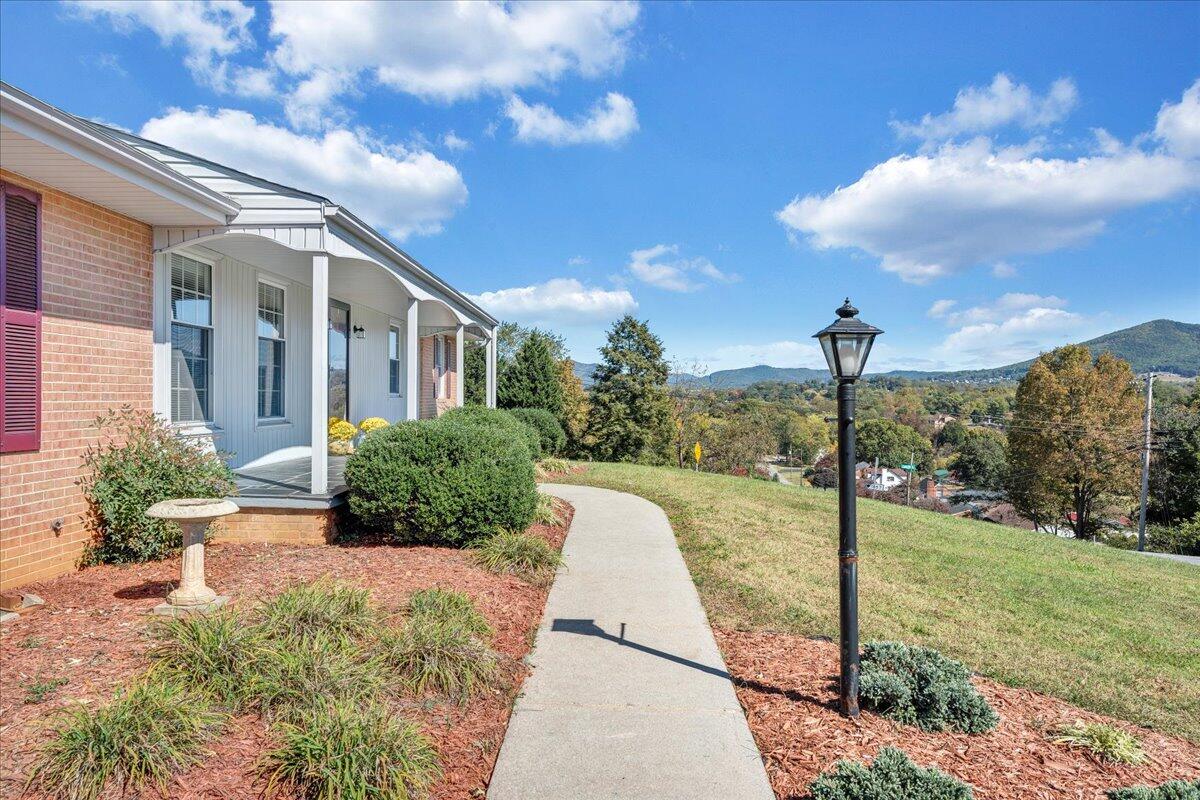 328 Boxley RD