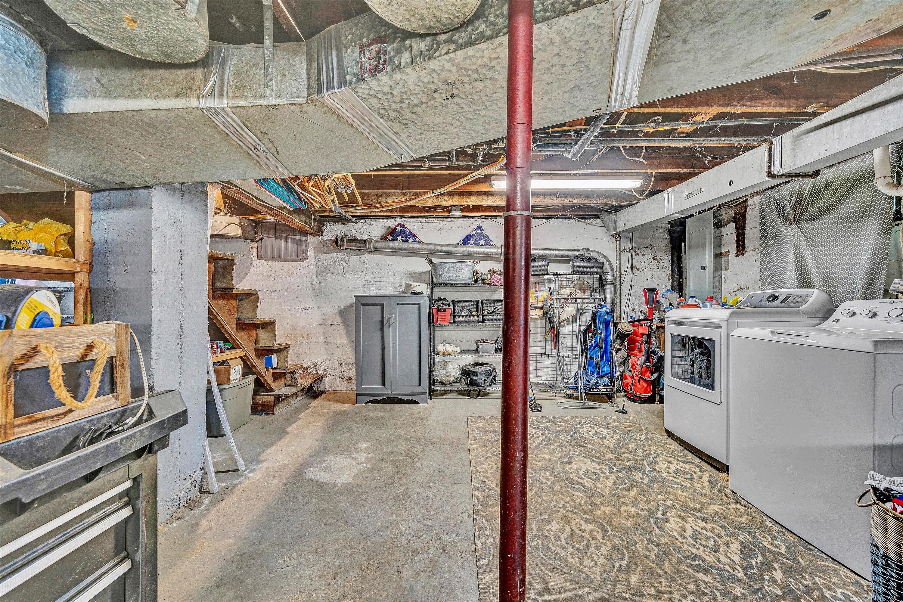 1013 Howbert AVE SW