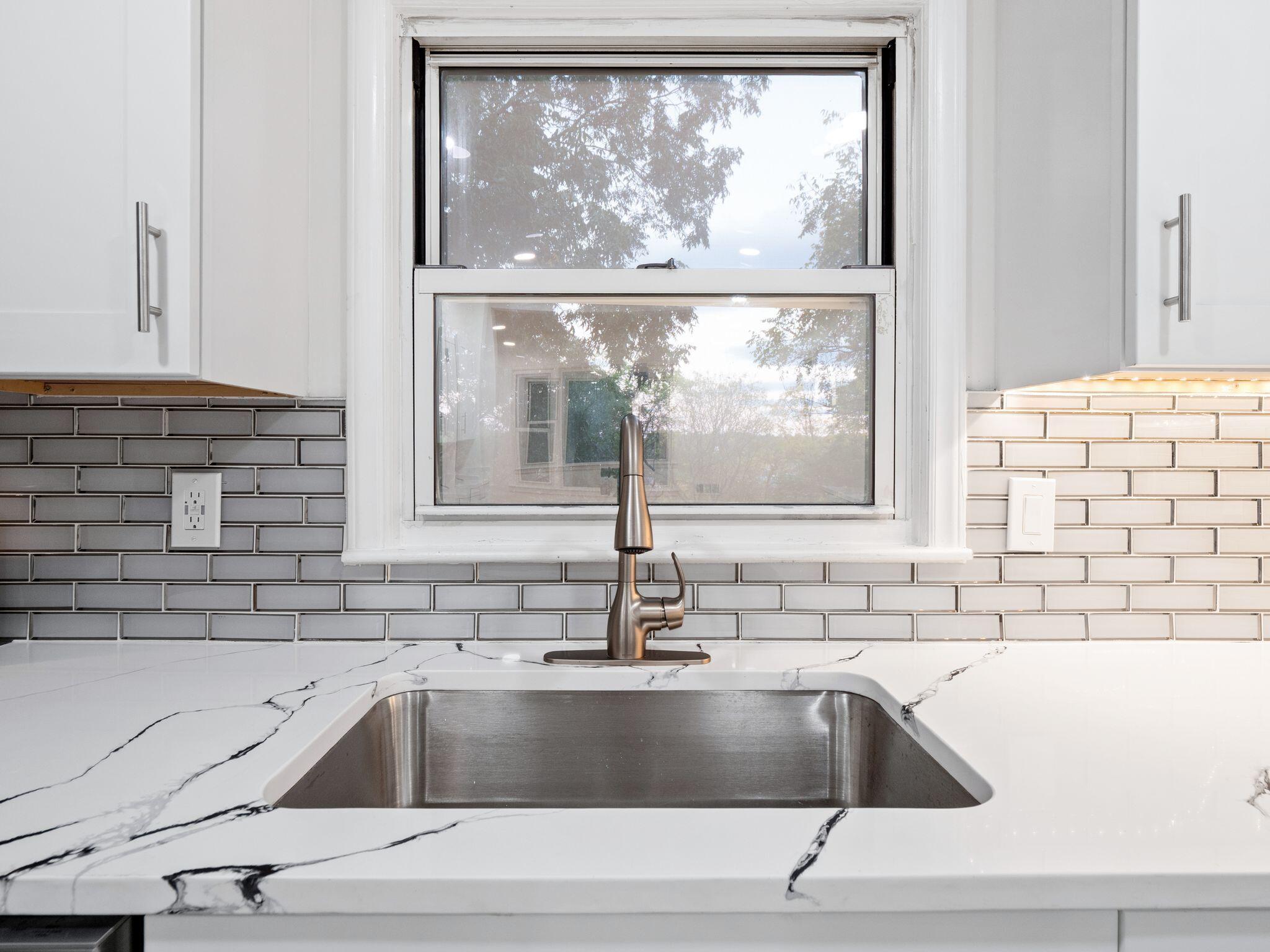 2631 Idlewild BLVD NE