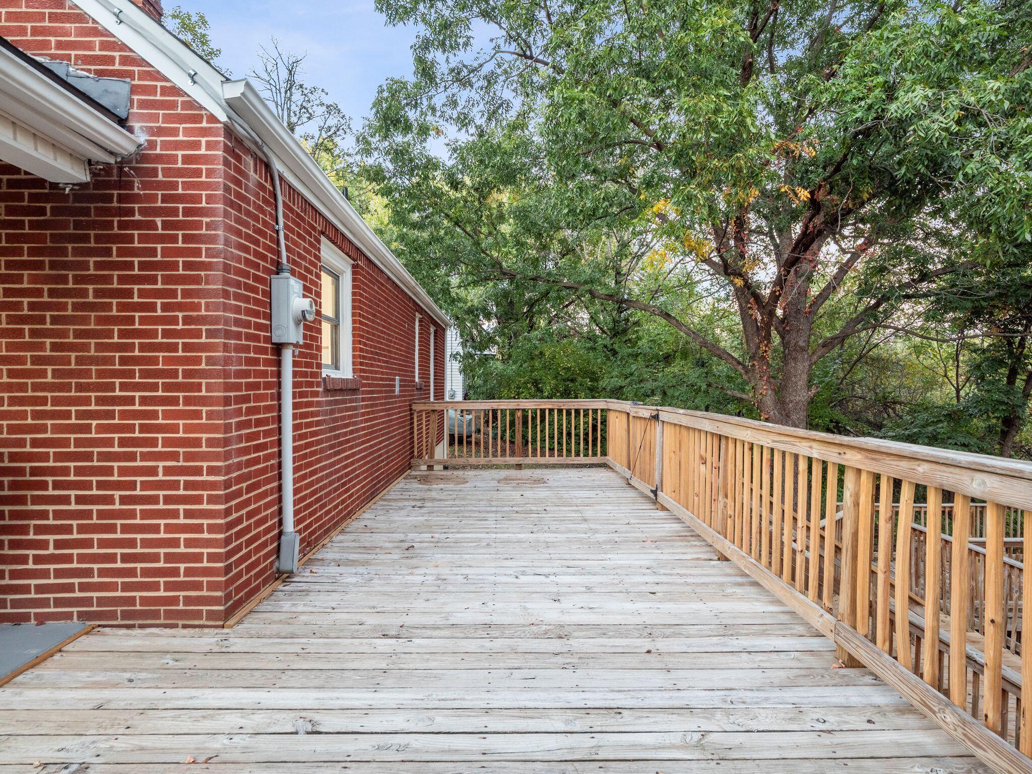 2631 Idlewild BLVD NE