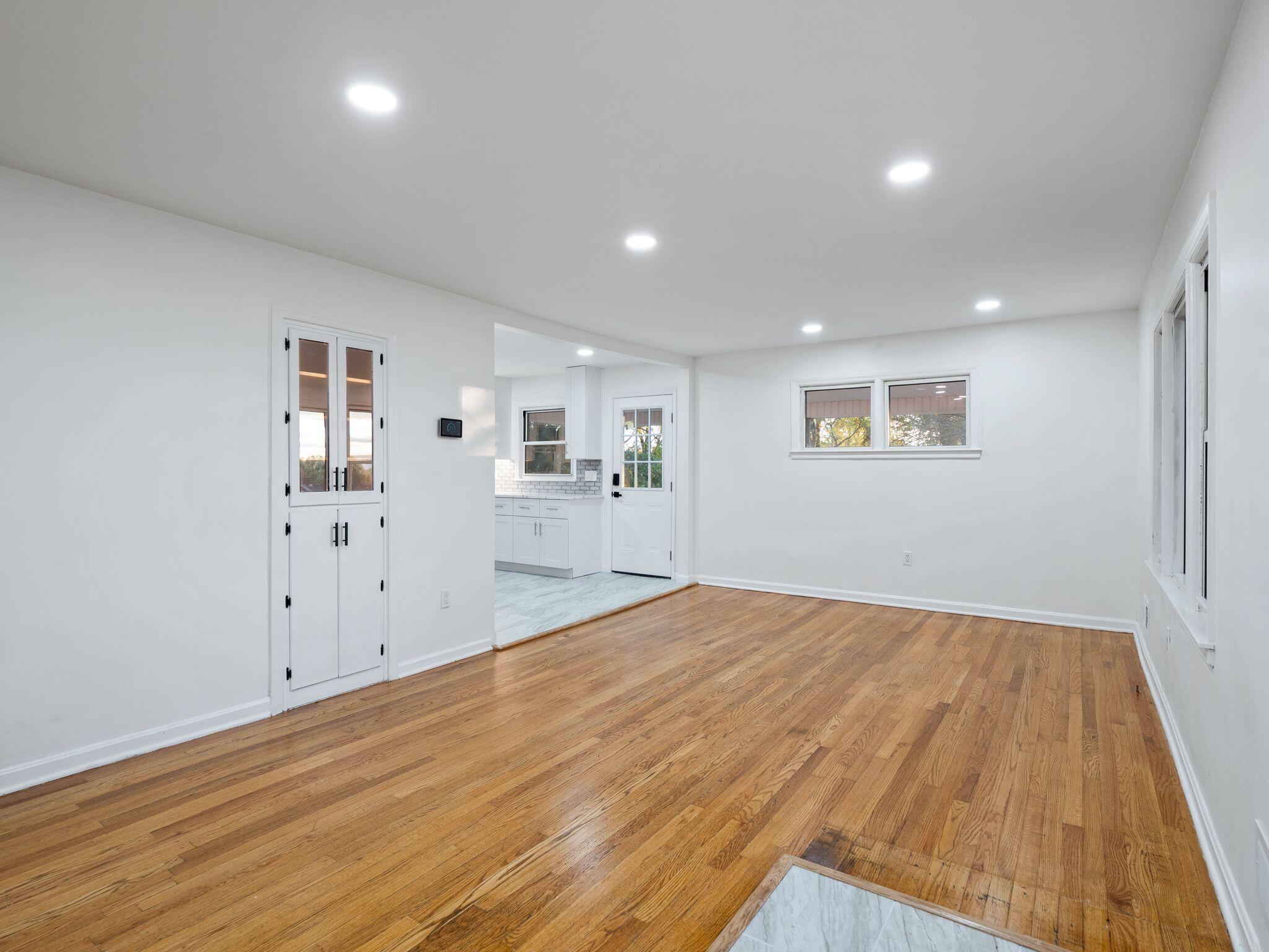 2631 Idlewild BLVD NE