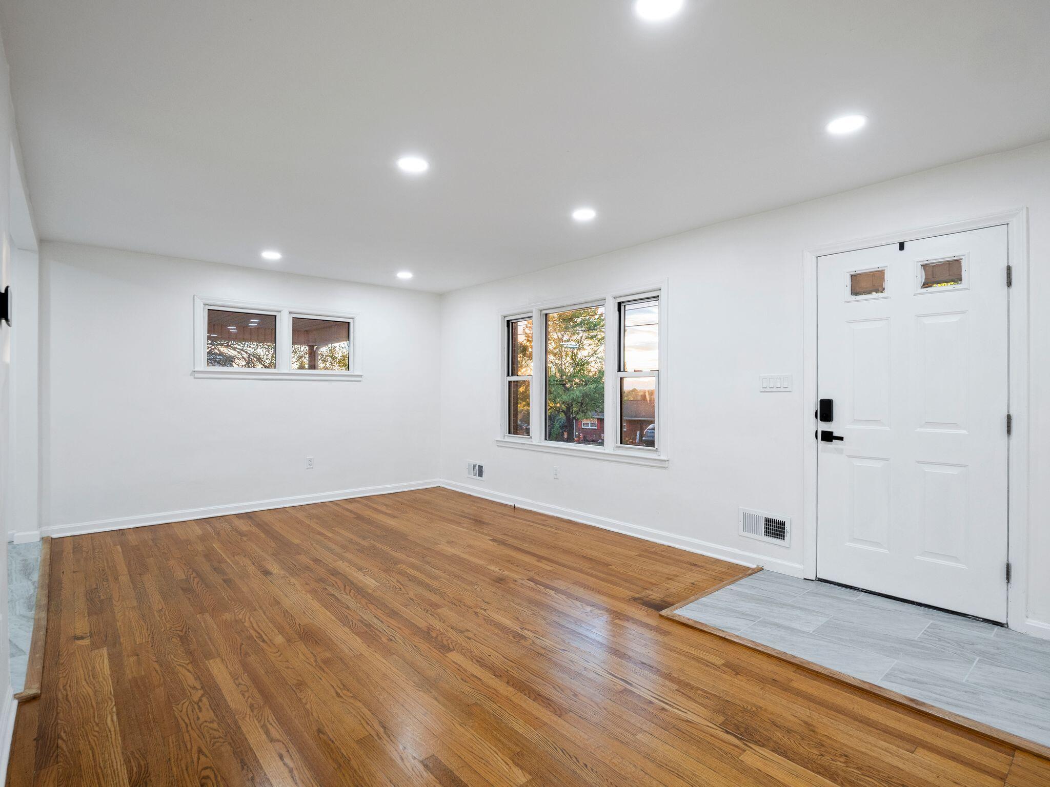 2631 Idlewild BLVD NE