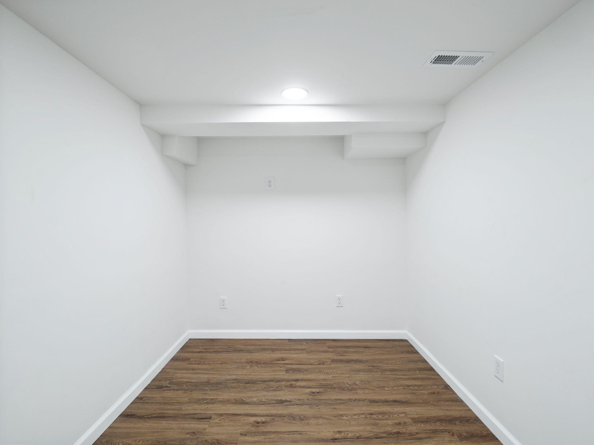 2631 Idlewild BLVD NE