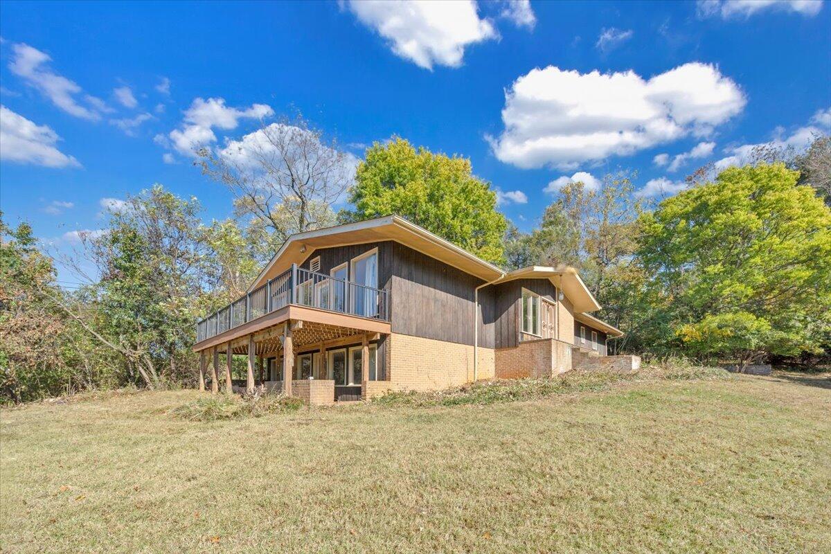 6915 Ardmore DR