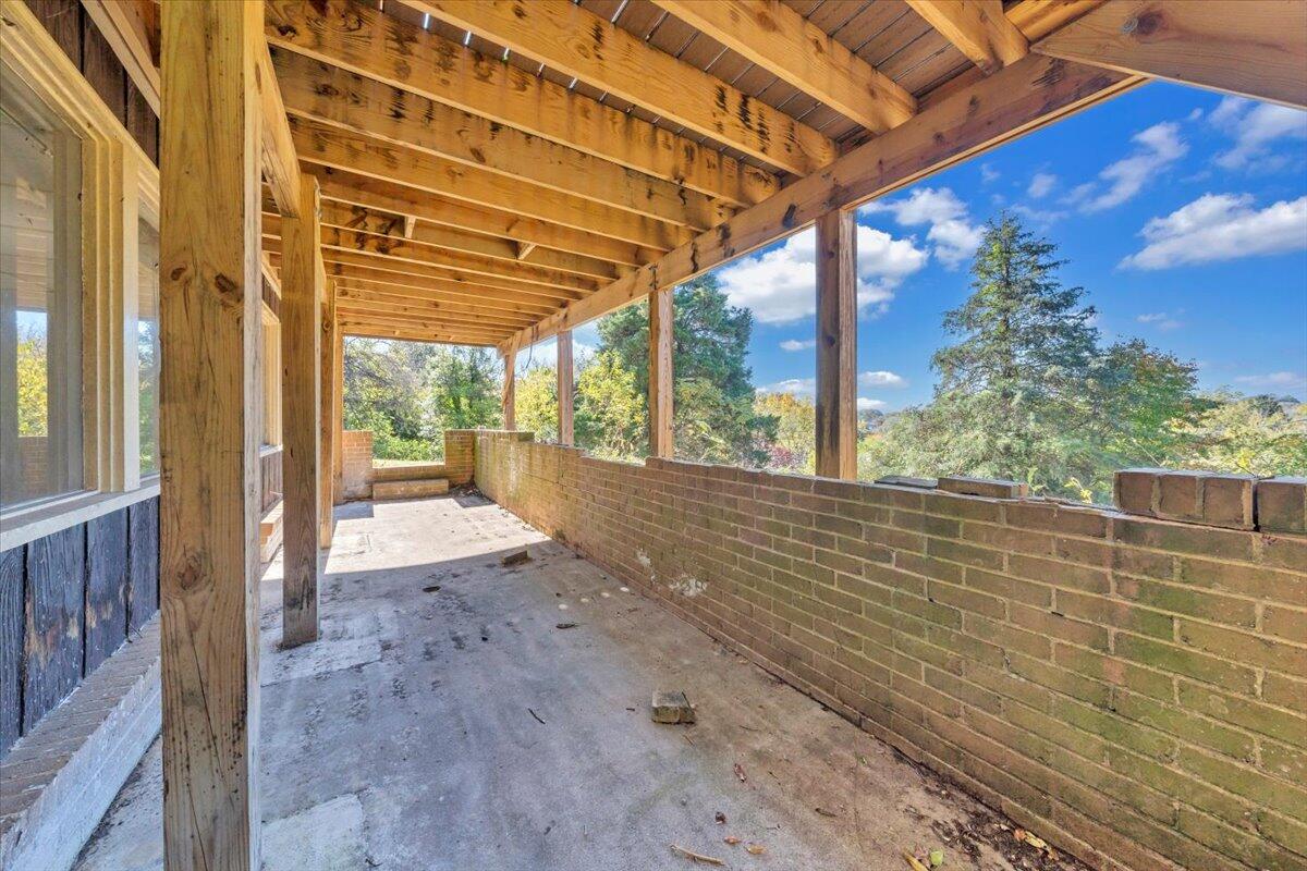 6915 Ardmore DR