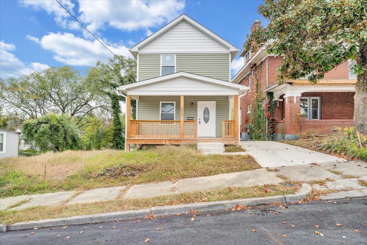 321 Patton AVE NW