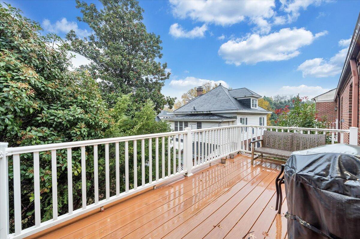 2231 Broadway AVE SW Unit: C