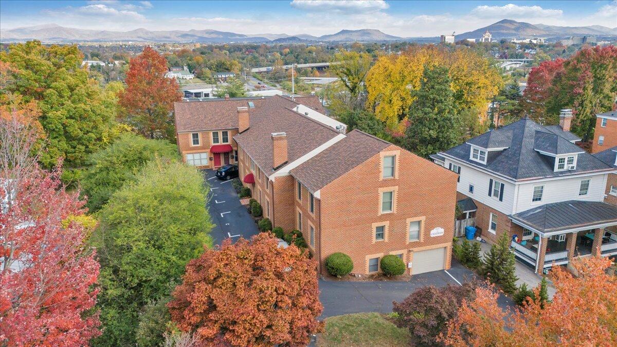 2231 Broadway AVE SW Unit: C