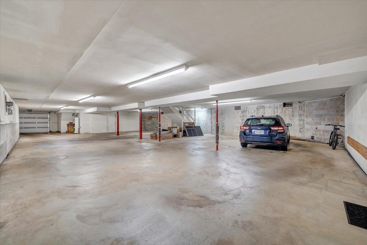 2231 Broadway AVE SW Unit: C