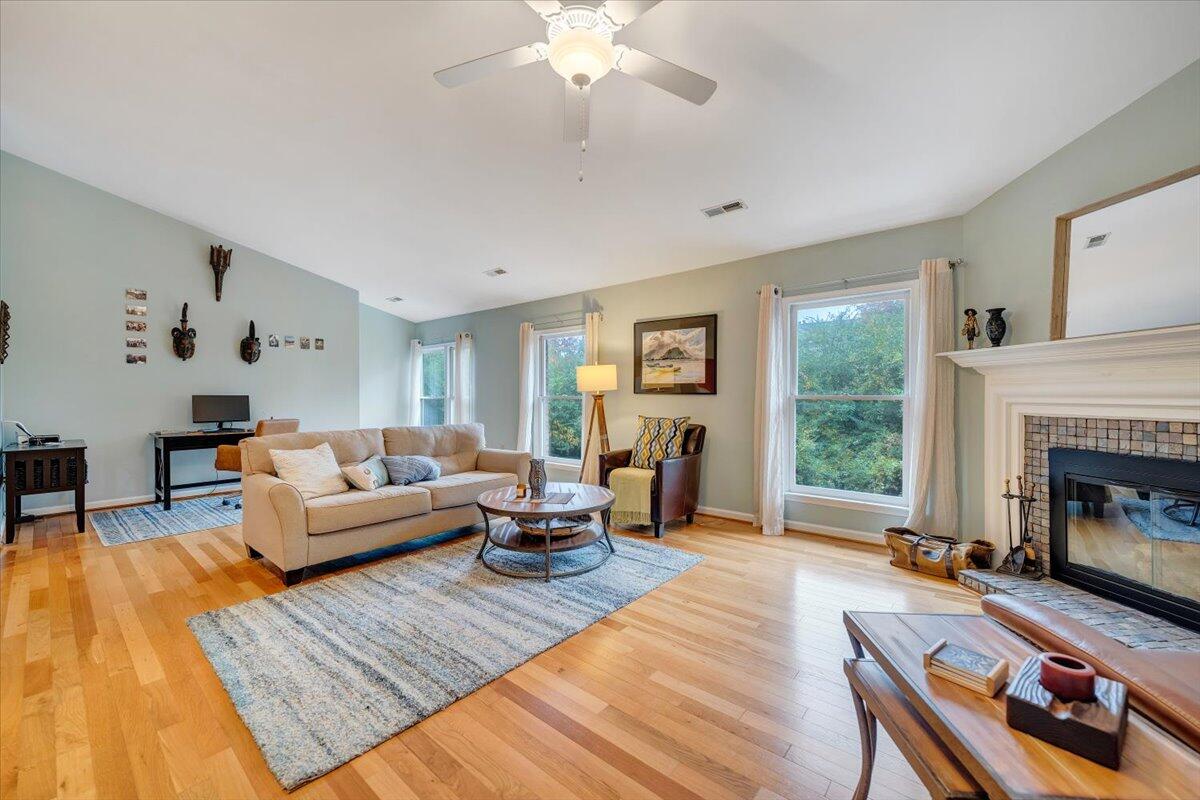 2231 Broadway AVE SW Unit: C