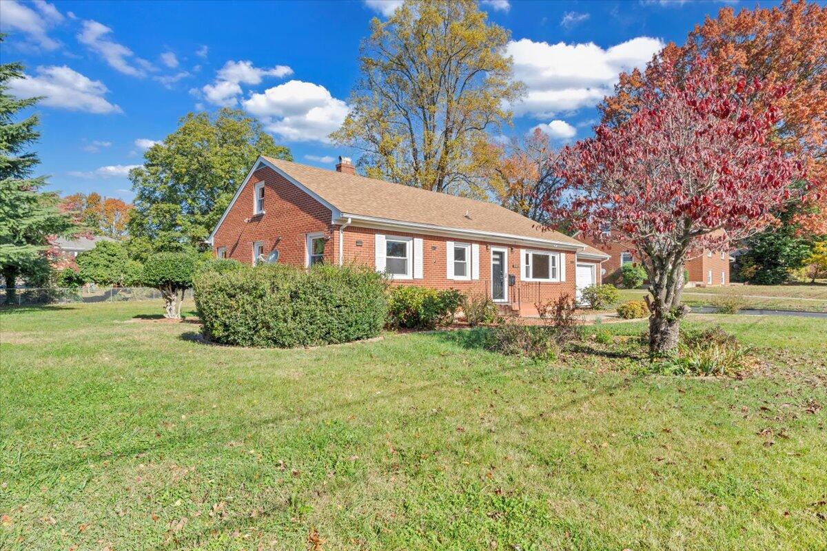 3110 Crockett AVE NW