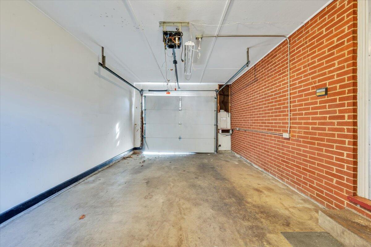 3110 Crockett AVE NW