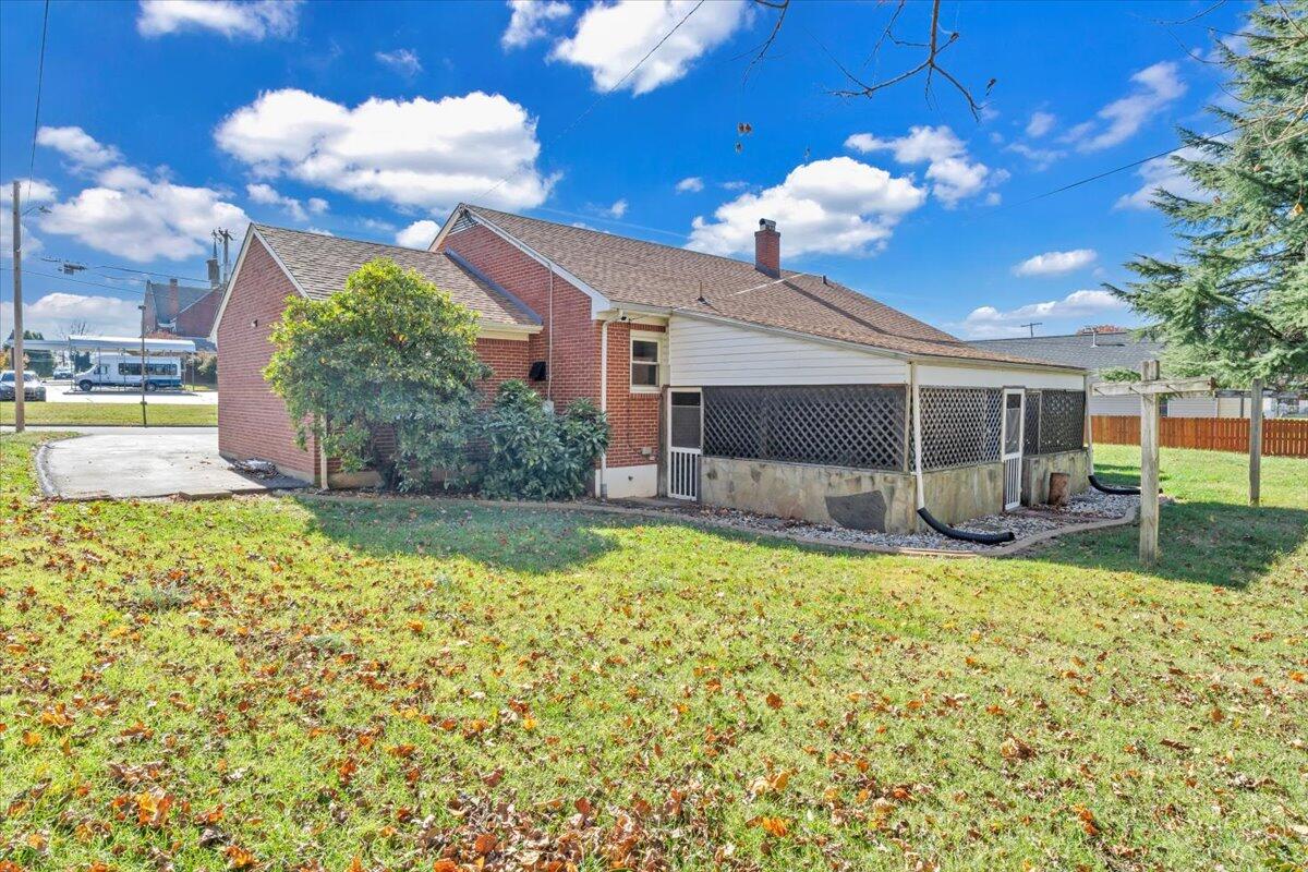 3110 Crockett AVE NW