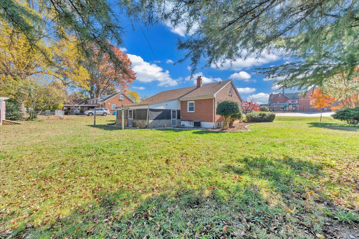 3110 Crockett AVE NW