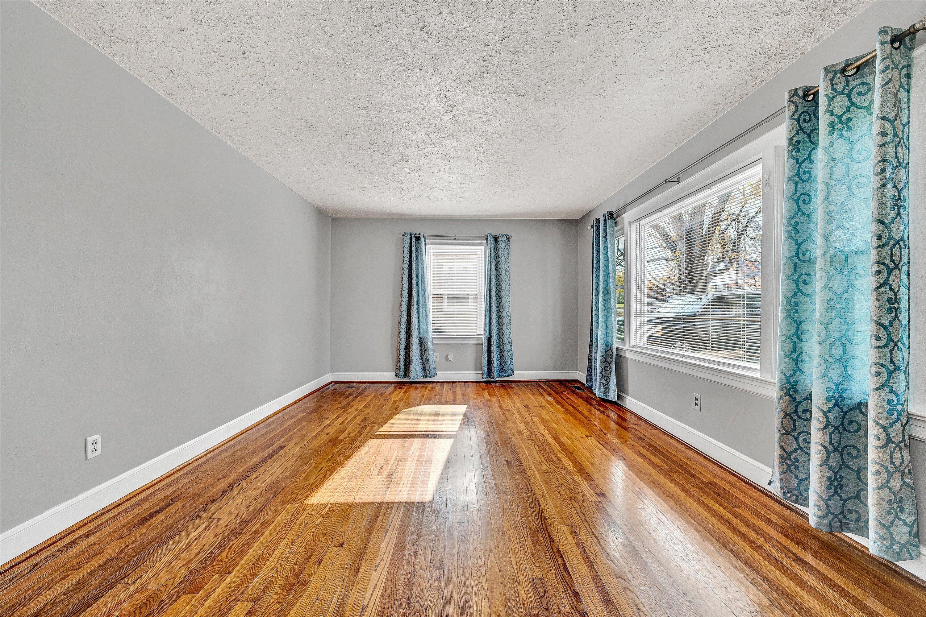 3227 Oliver RD NE