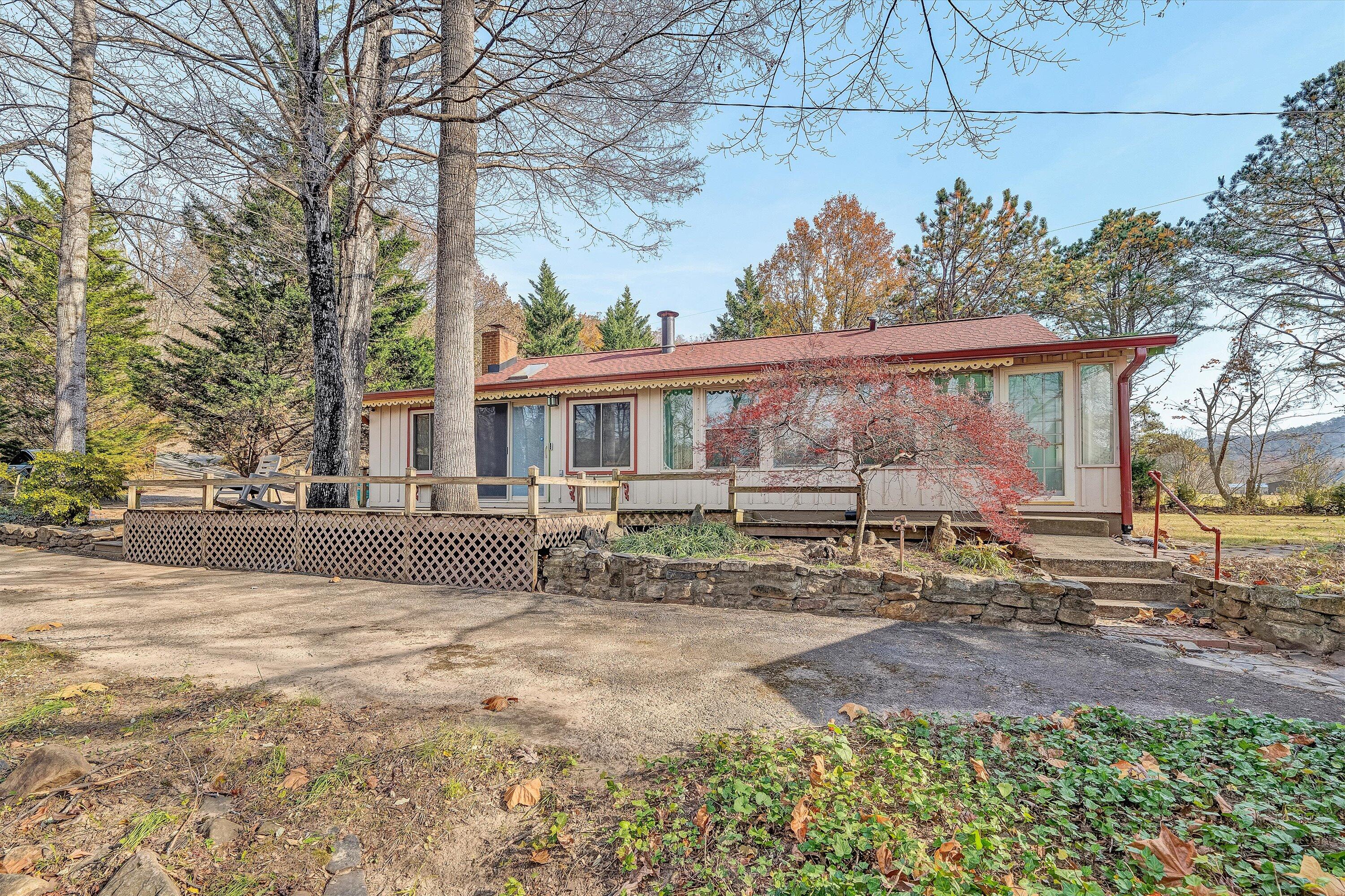 6742 Upper Craigs Creek RD