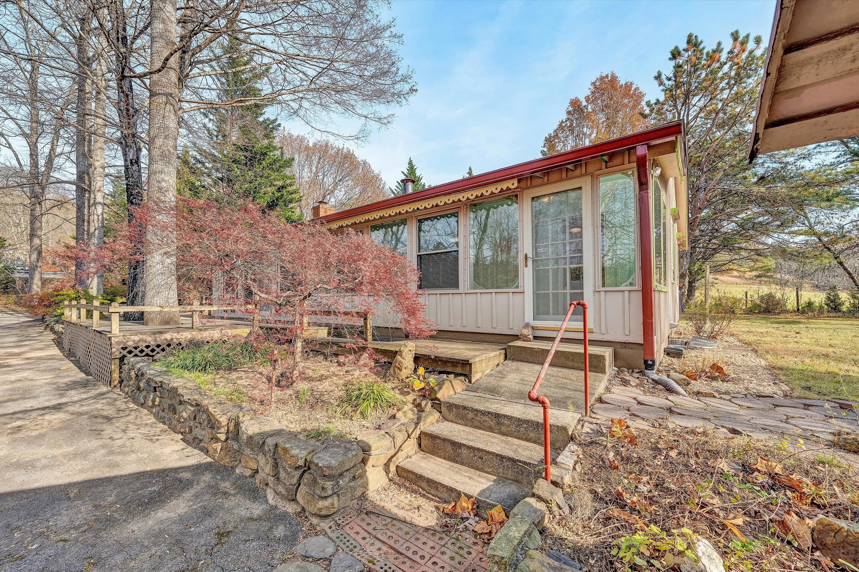 6742 Upper Craigs Creek RD