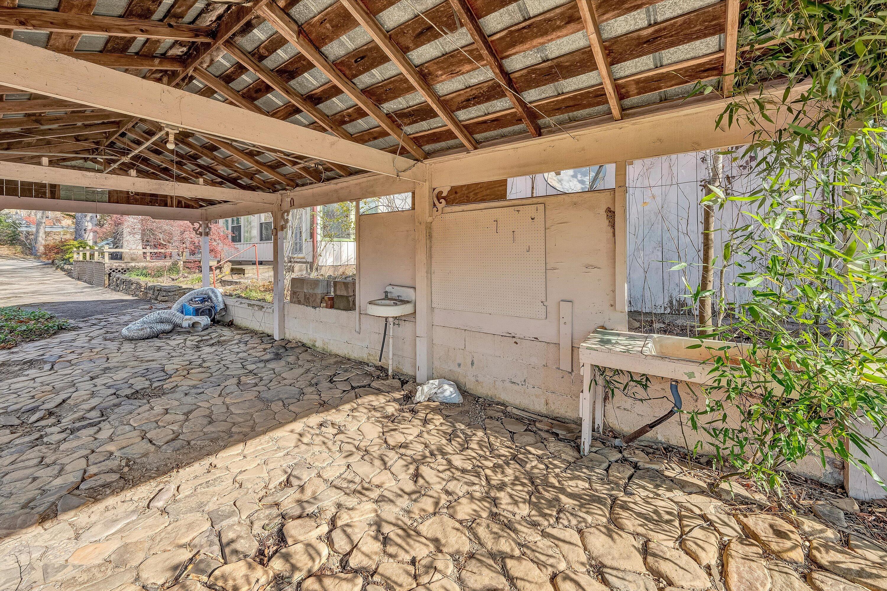 6742 Upper Craigs Creek RD