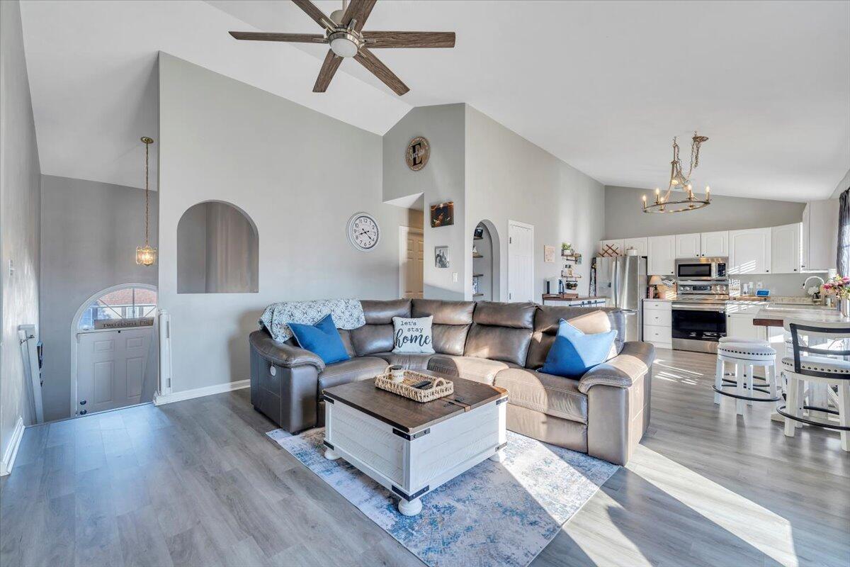 232 Eugene DR NW