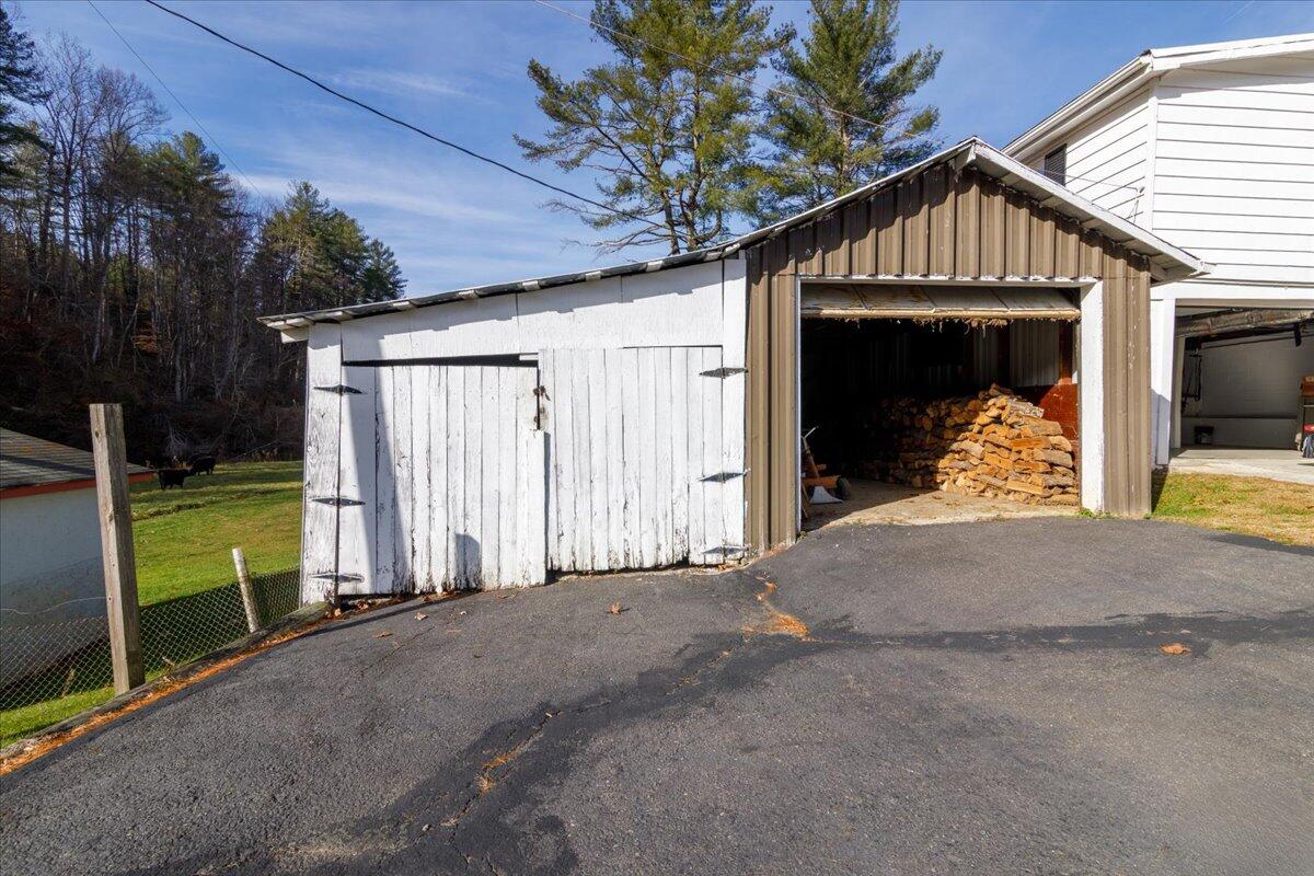 4668 Webbs Mill RD