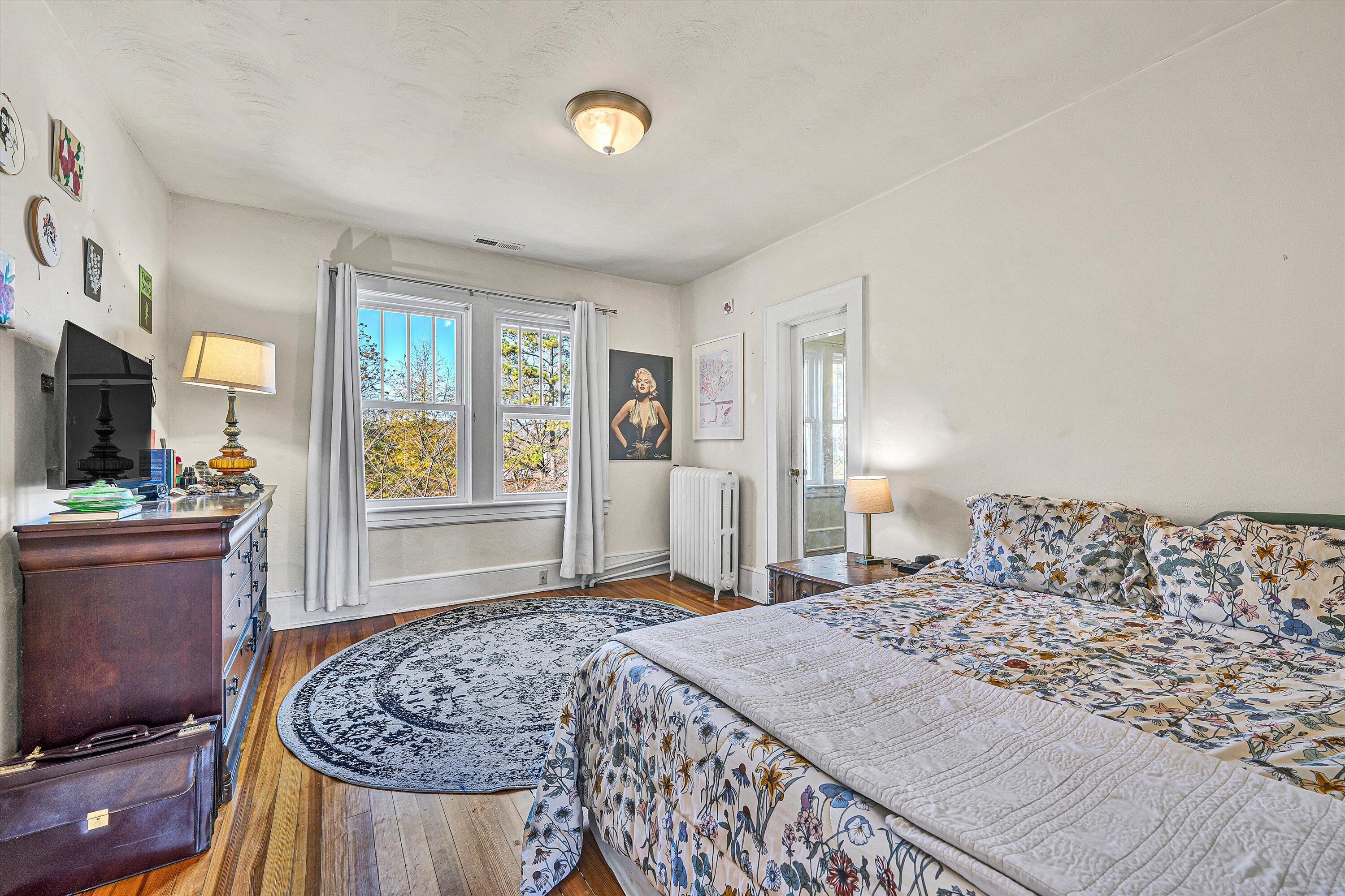 2660 Sweetbrier AVE SW