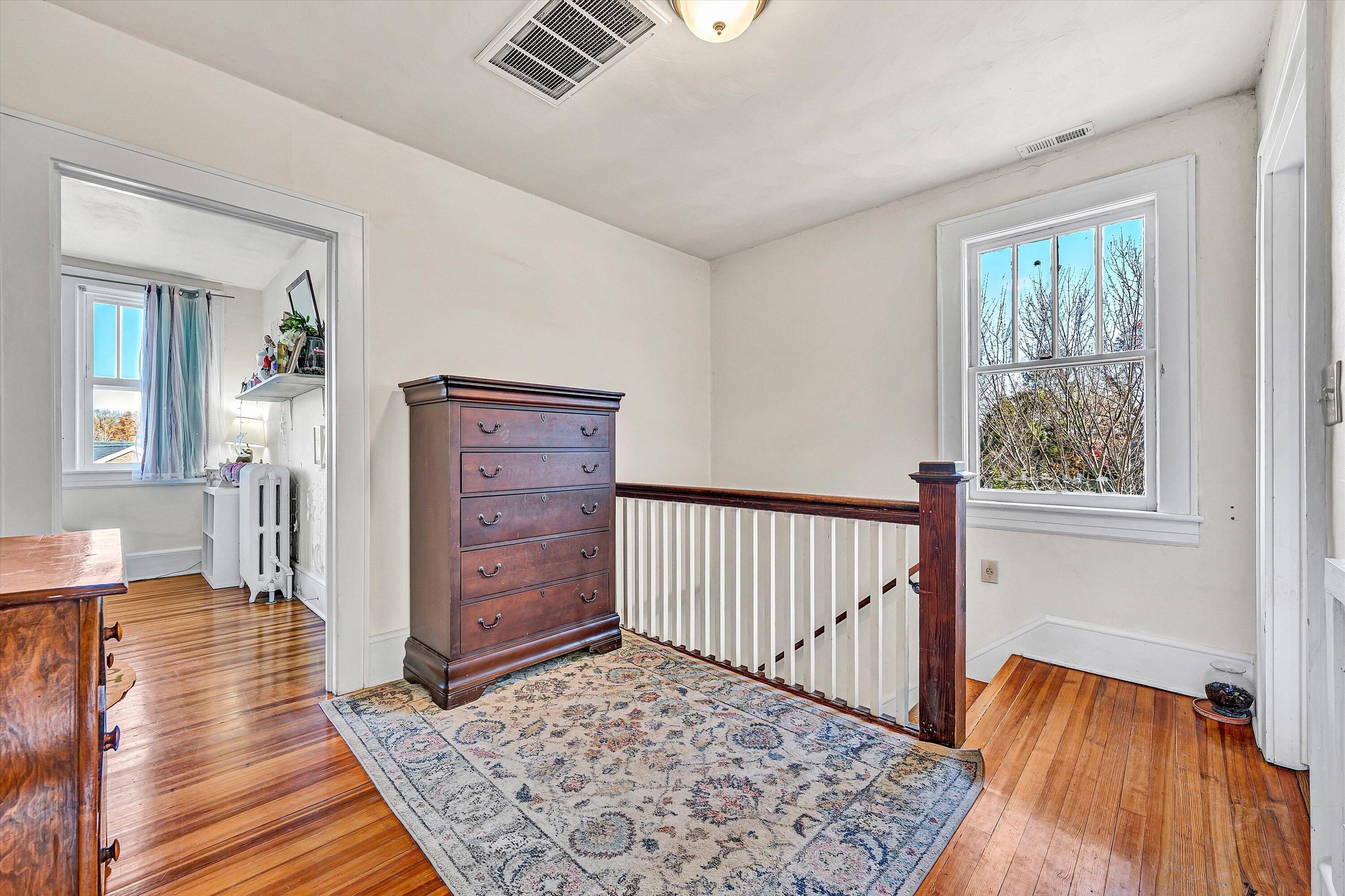 2660 Sweetbrier AVE SW