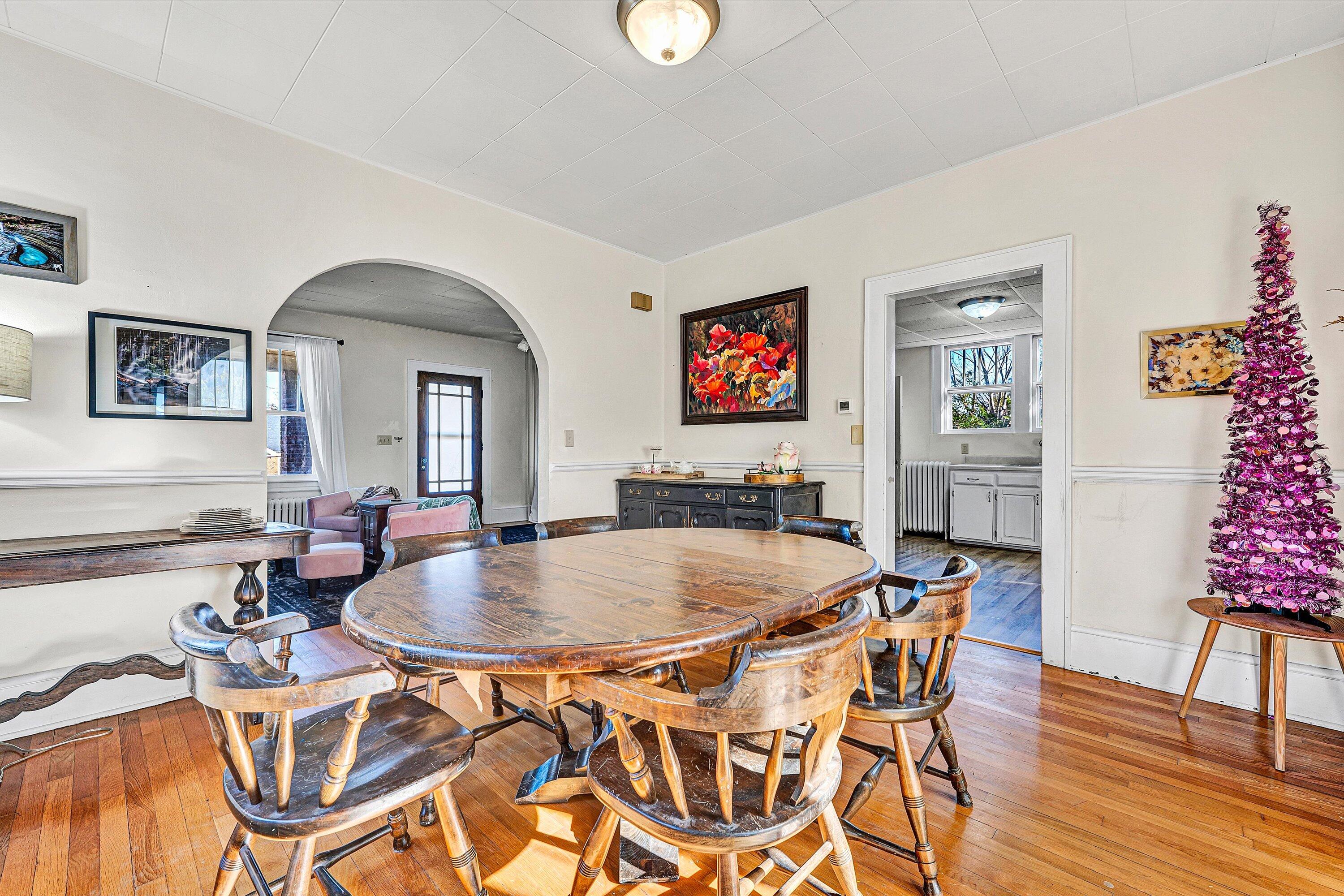 2660 Sweetbrier AVE SW