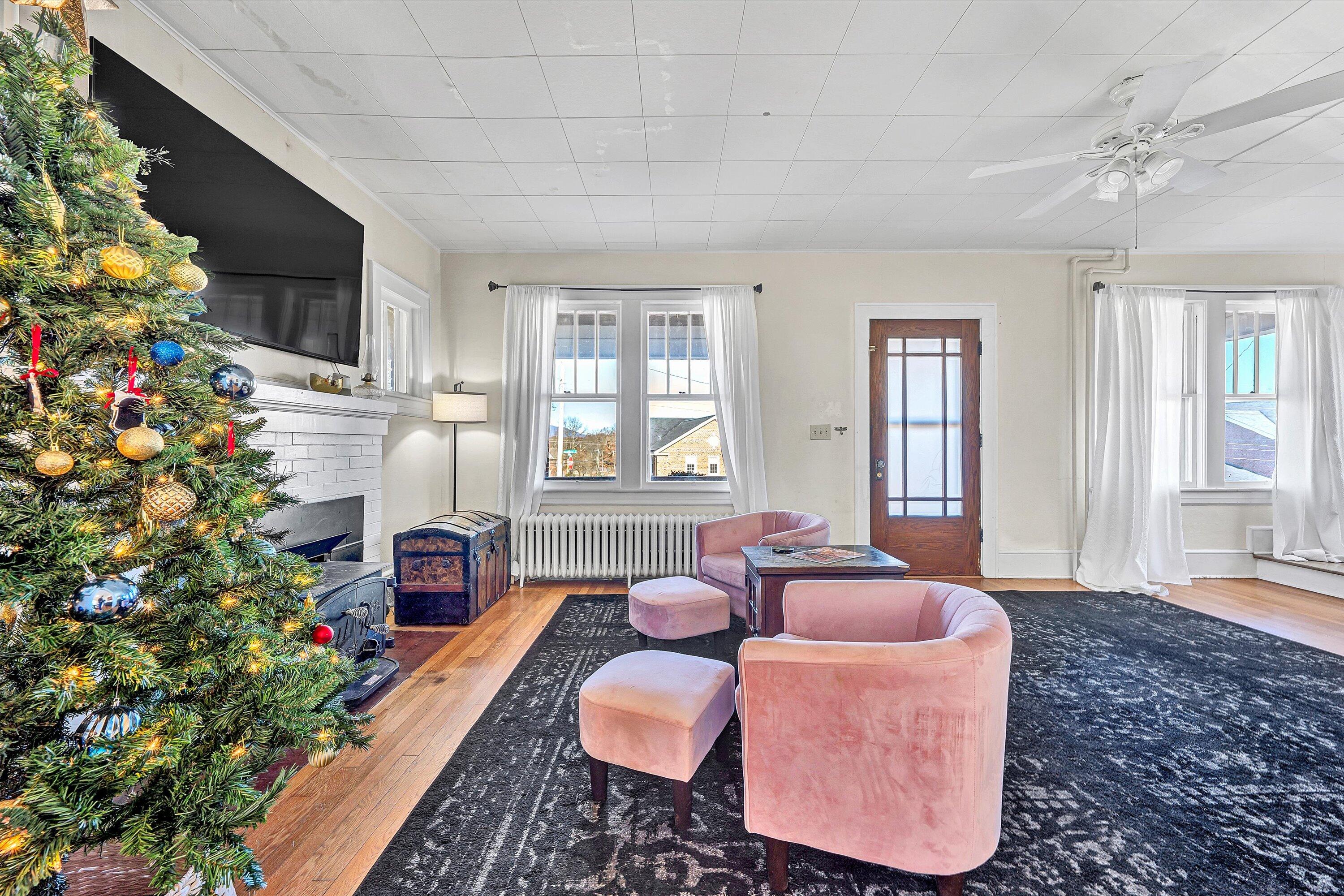 2660 Sweetbrier AVE SW